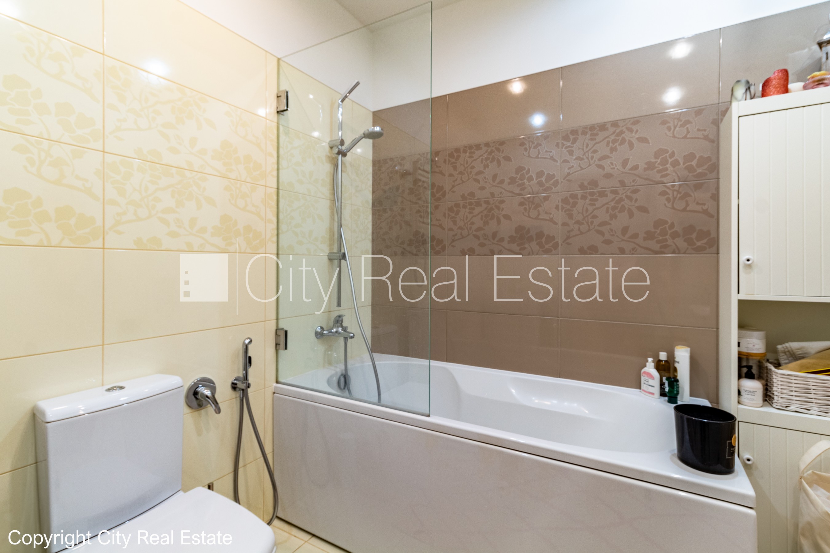 Sludinājumi. Projekts - Albatros Residence, jaunceltne, pagalma ēka, teritorijas iebrauktuves vārti aprīkoti ar Cena: 750 EUR/mēn Foto #15