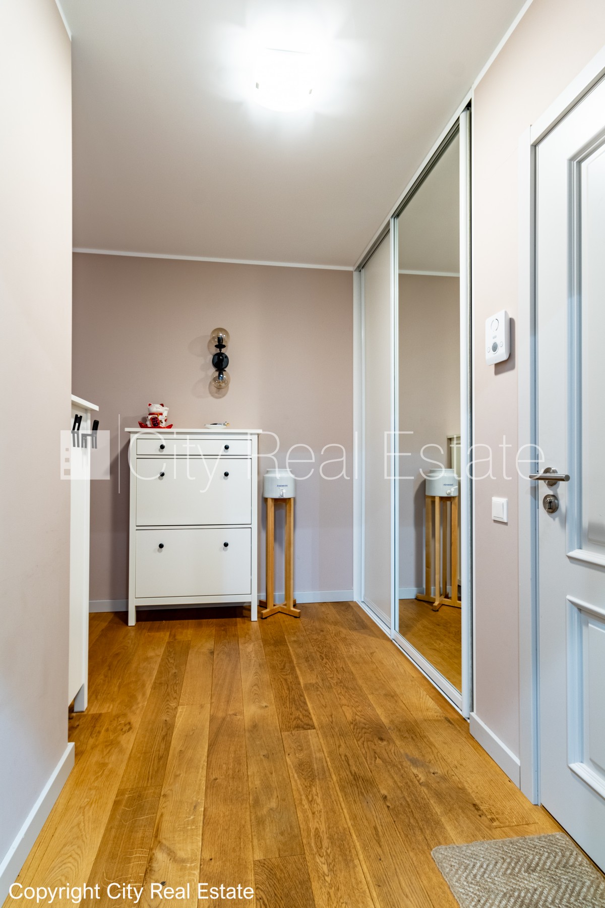 Sludinājumi. Projekts - Albatros Residence, jaunceltne, pagalma ēka, teritorijas iebrauktuves vārti aprīkoti ar Cena: 750 EUR/mēn Foto #11