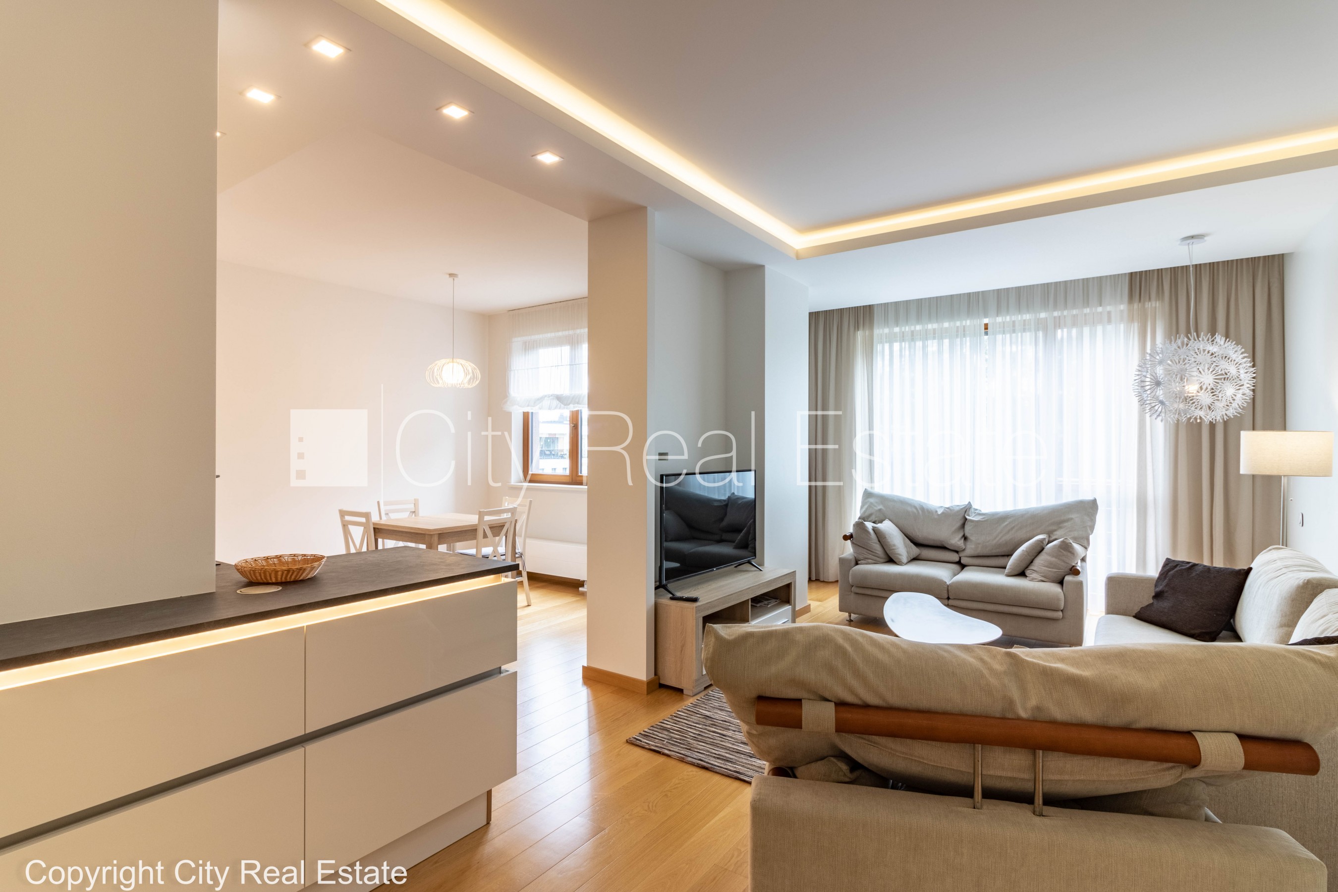 Sludinājumi. Zeme īpašumā, jaunceltne, labiekārtots apzaļumots pagalms, slēgts pagalms, teritorijas iebrauktuves Cena: 420000 EUR Foto #5