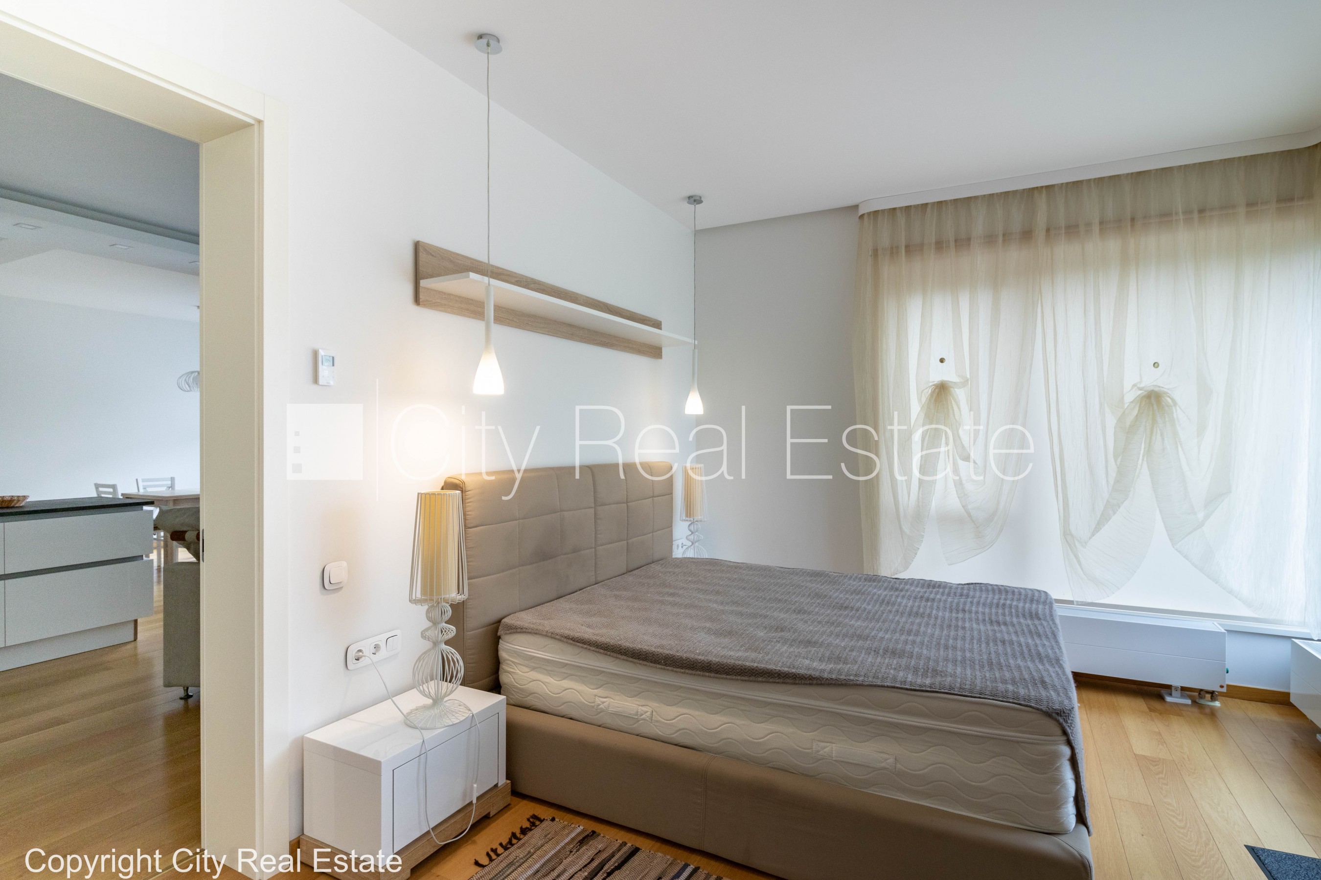 Sludinājumi. Zeme īpašumā, jaunceltne, labiekārtots apzaļumots pagalms, slēgts pagalms, teritorijas iebrauktuves Cena: 420000 EUR Foto #16