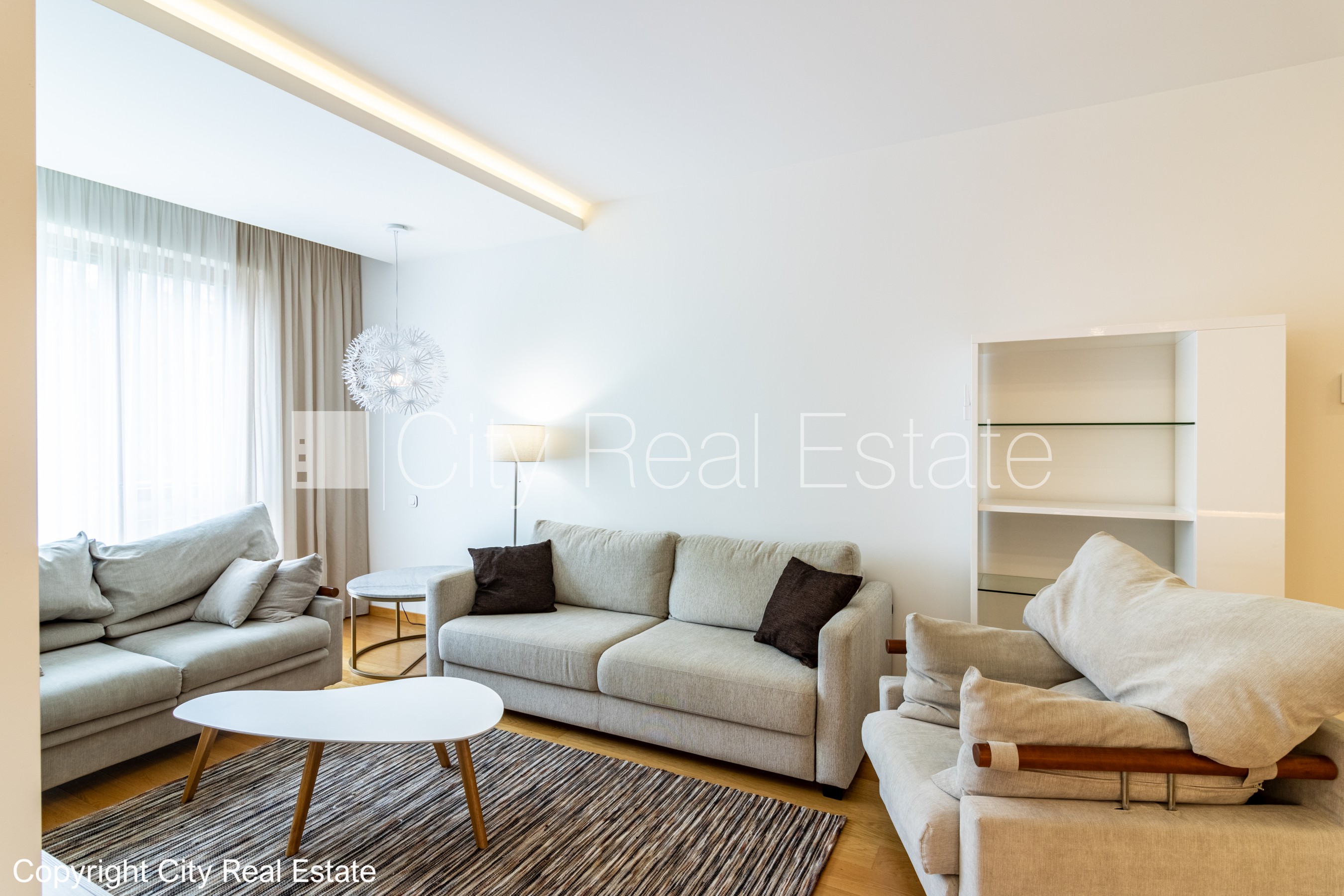 Sludinājumi. Zeme īpašumā, jaunceltne, labiekārtots apzaļumots pagalms, slēgts pagalms, teritorijas iebrauktuves Cena: 420000 EUR Foto #11