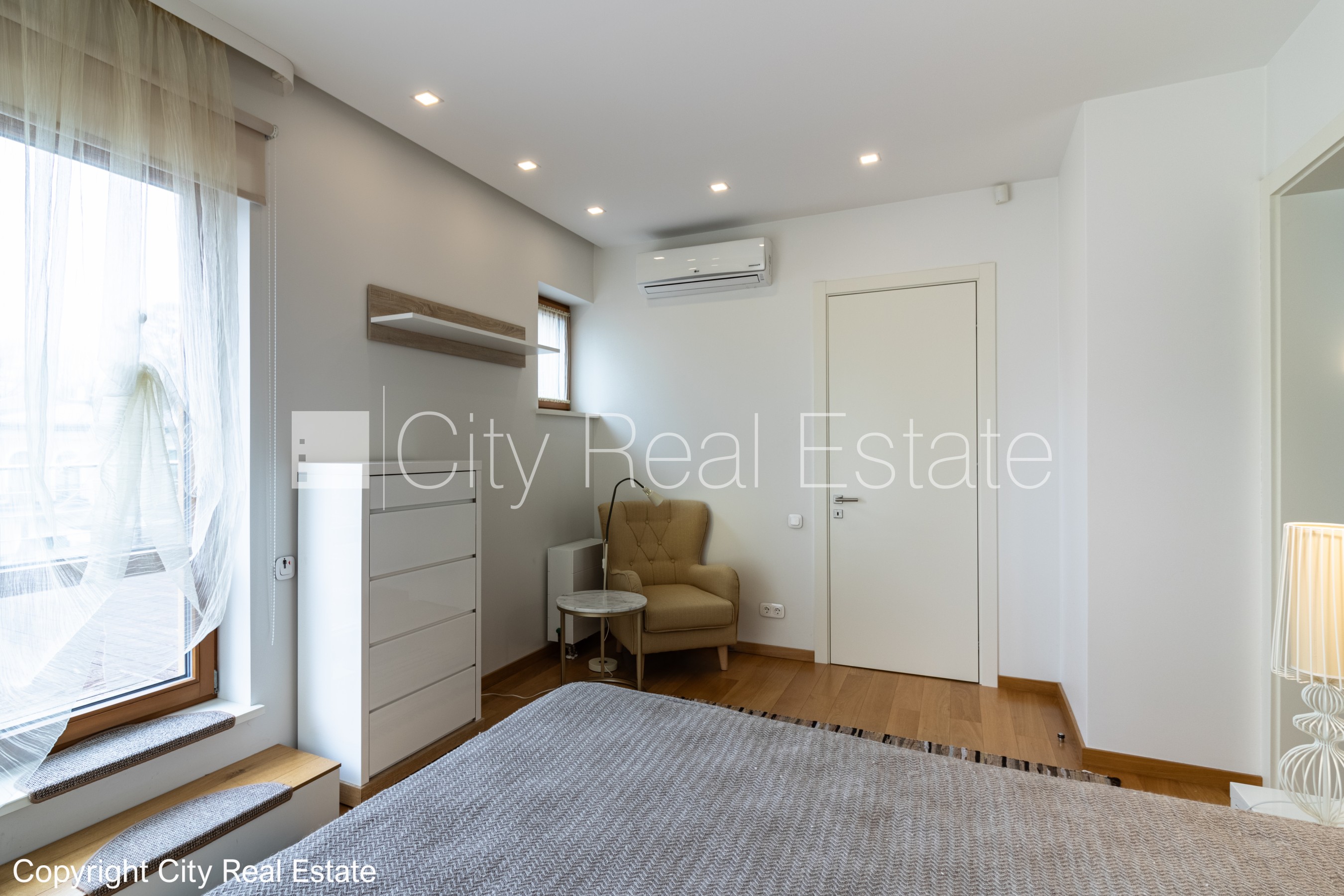 Sludinājumi. Zeme īpašumā, jaunceltne, labiekārtots apzaļumots pagalms, slēgts pagalms, teritorijas iebrauktuves Cena: 420000 EUR Foto #18