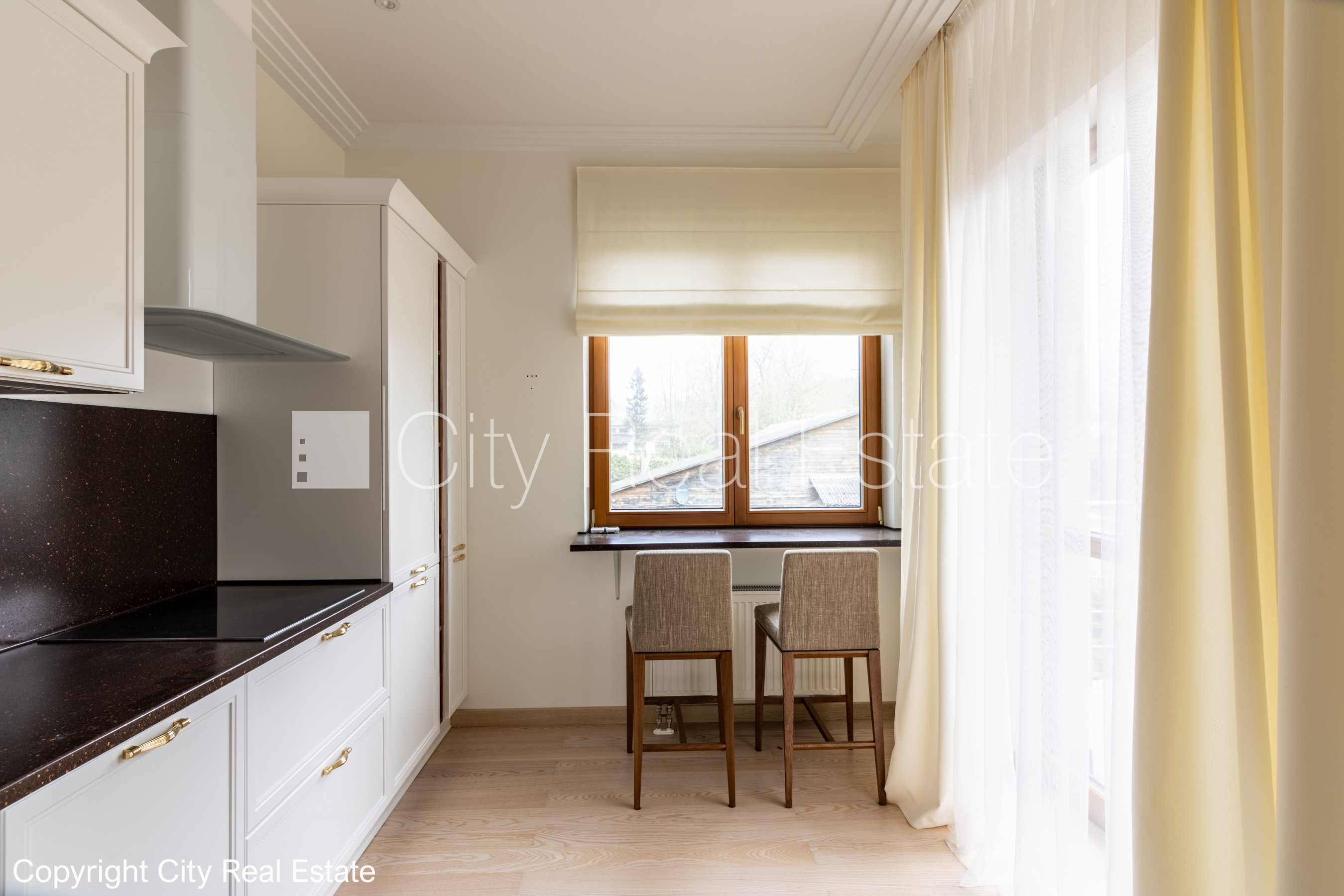 Sludinājumi. Zeme īpašumā, jaunceltne, fasādes māja, labiekārtots apzaļumots pagalms, slēgts pagalms, iežogota Cena: 460000 EUR Foto #7