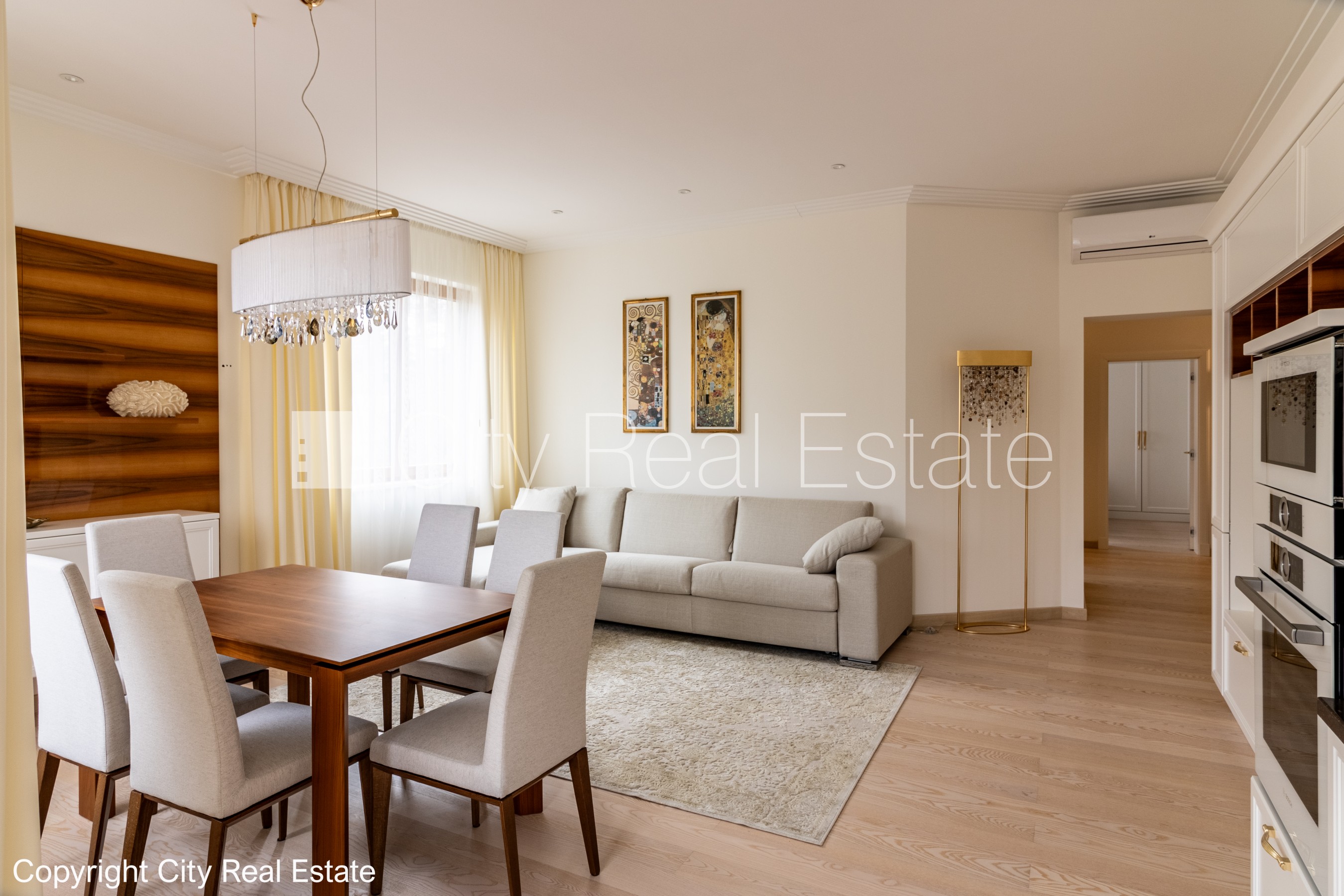 Sludinājumi. Zeme īpašumā, jaunceltne, fasādes māja, labiekārtots apzaļumots pagalms, slēgts pagalms, iežogota Cena: 460000 EUR Foto #1