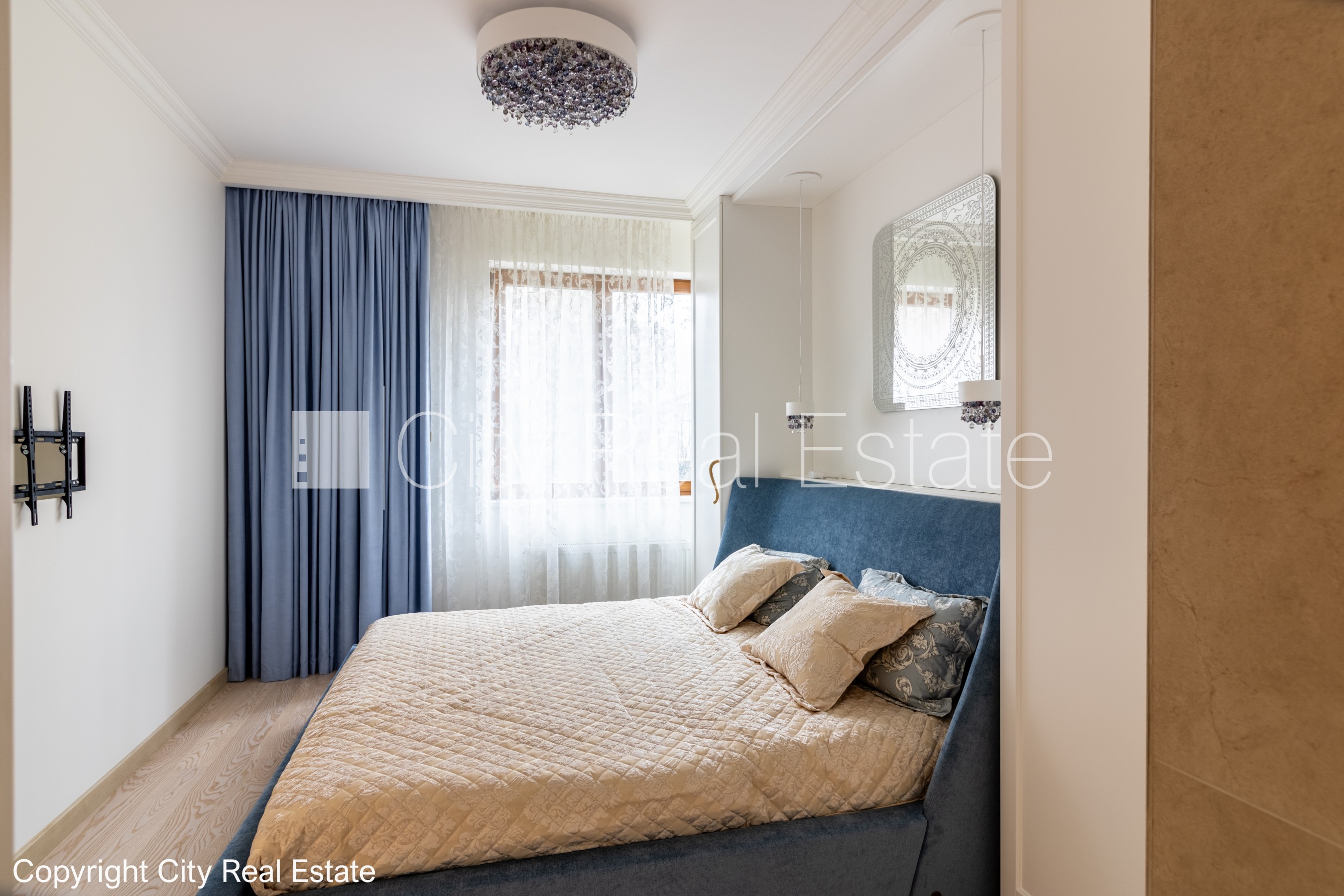 Sludinājumi. Zeme īpašumā, jaunceltne, fasādes māja, labiekārtots apzaļumots pagalms, slēgts pagalms, iežogota Cena: 460000 EUR Foto #12