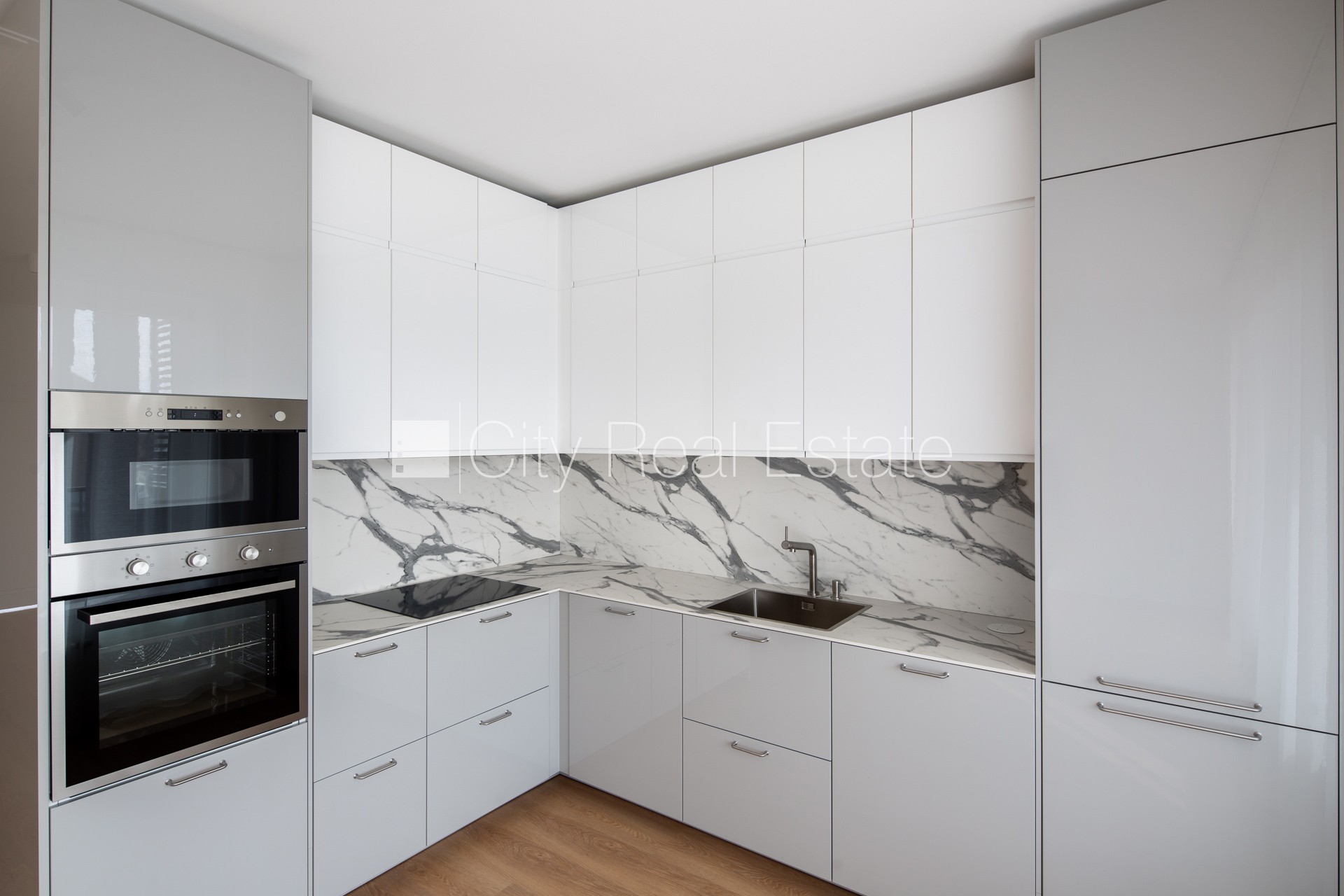 Sludinājumi. Projekts - Lindenholma kvartāls (Lindenholmas dzīvojamais kvartāls), jaunceltne, viena kvadrātmetra Cena: 1500 EUR/mēn Foto #3
