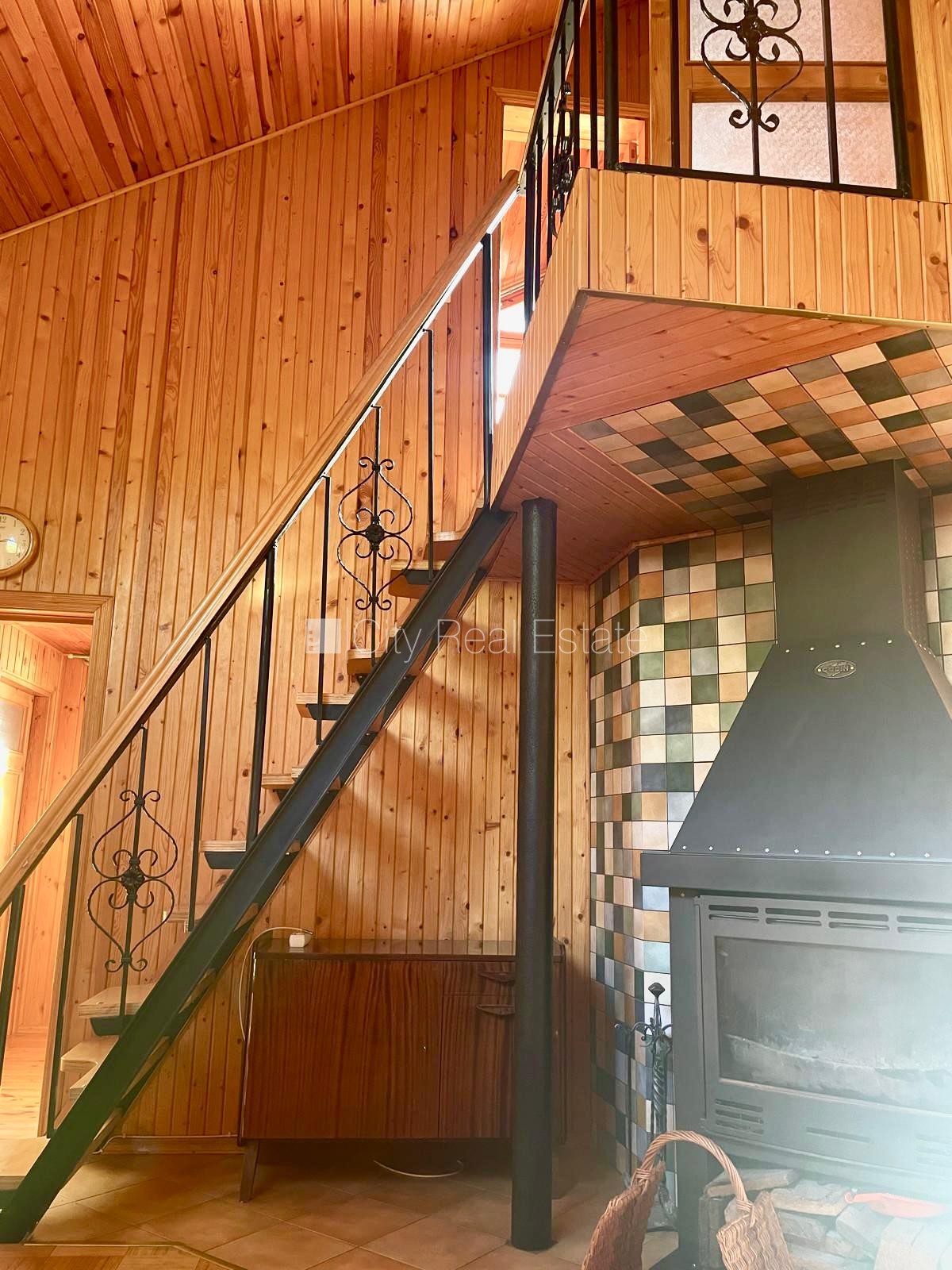 Sludinājumi. Vasarnīca, gāzbetona bloku sienas, labiekārtota apzaļumota teritorija, slēgta teritorija, garāža Cena: 118000 EUR Foto #3