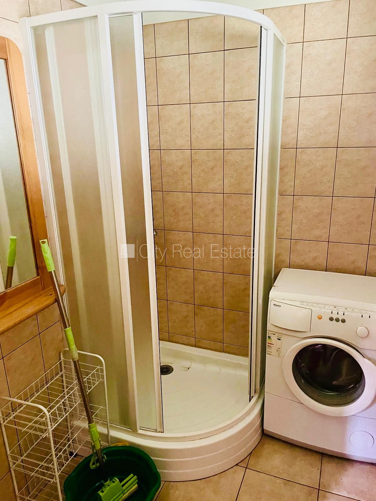 Sludinājumi. Vasarnīca, gāzbetona bloku sienas, labiekārtota apzaļumota teritorija, slēgta teritorija, garāža Cena: 118000 EUR Foto #7