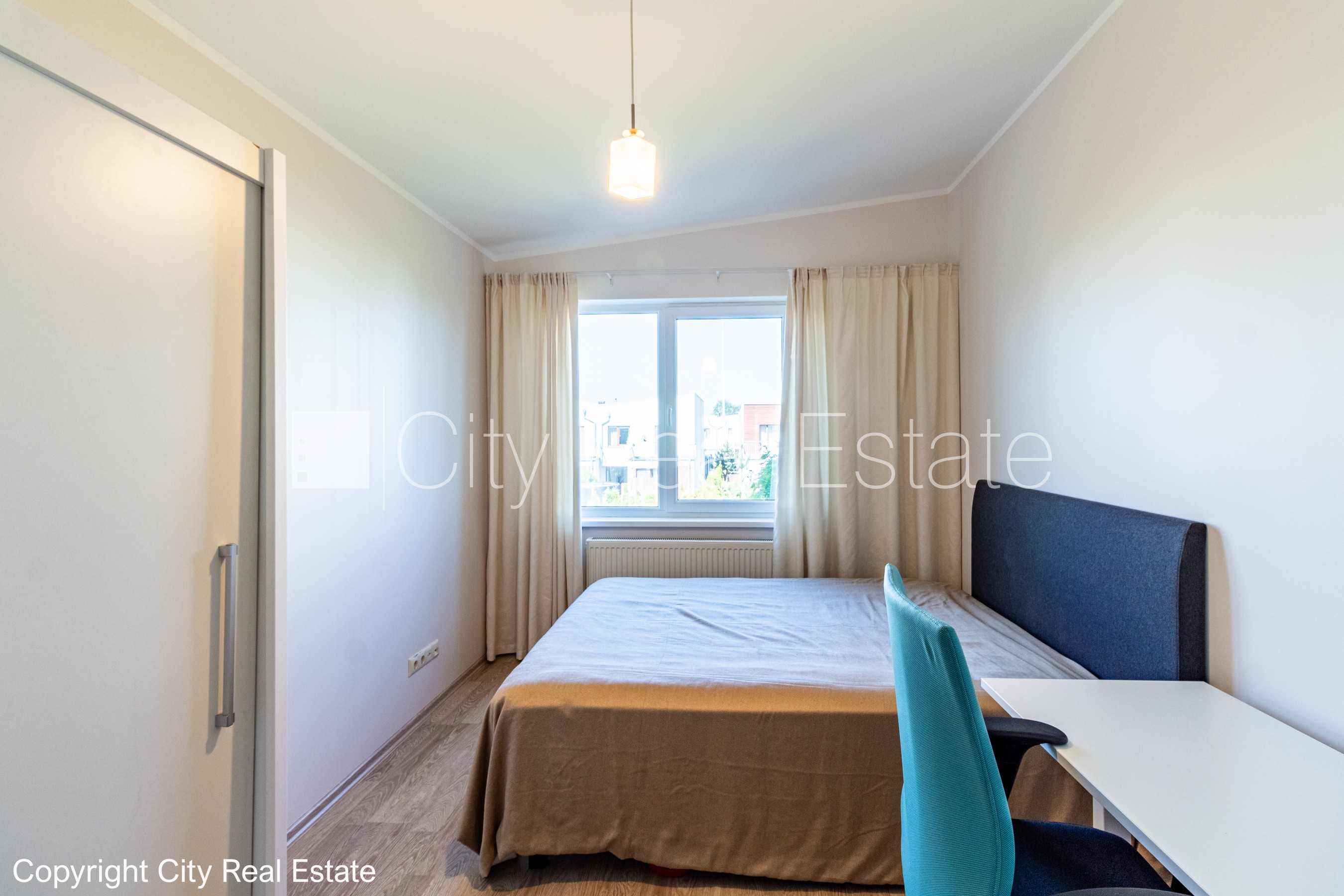 Sludinājumi. Rindu māja, apsaimniekošanas maksa mēnesī 100 EUR, labiekārtota apzaļumota teritorija, labiekārtots Cena: 1700 EUR/mēn Foto #20