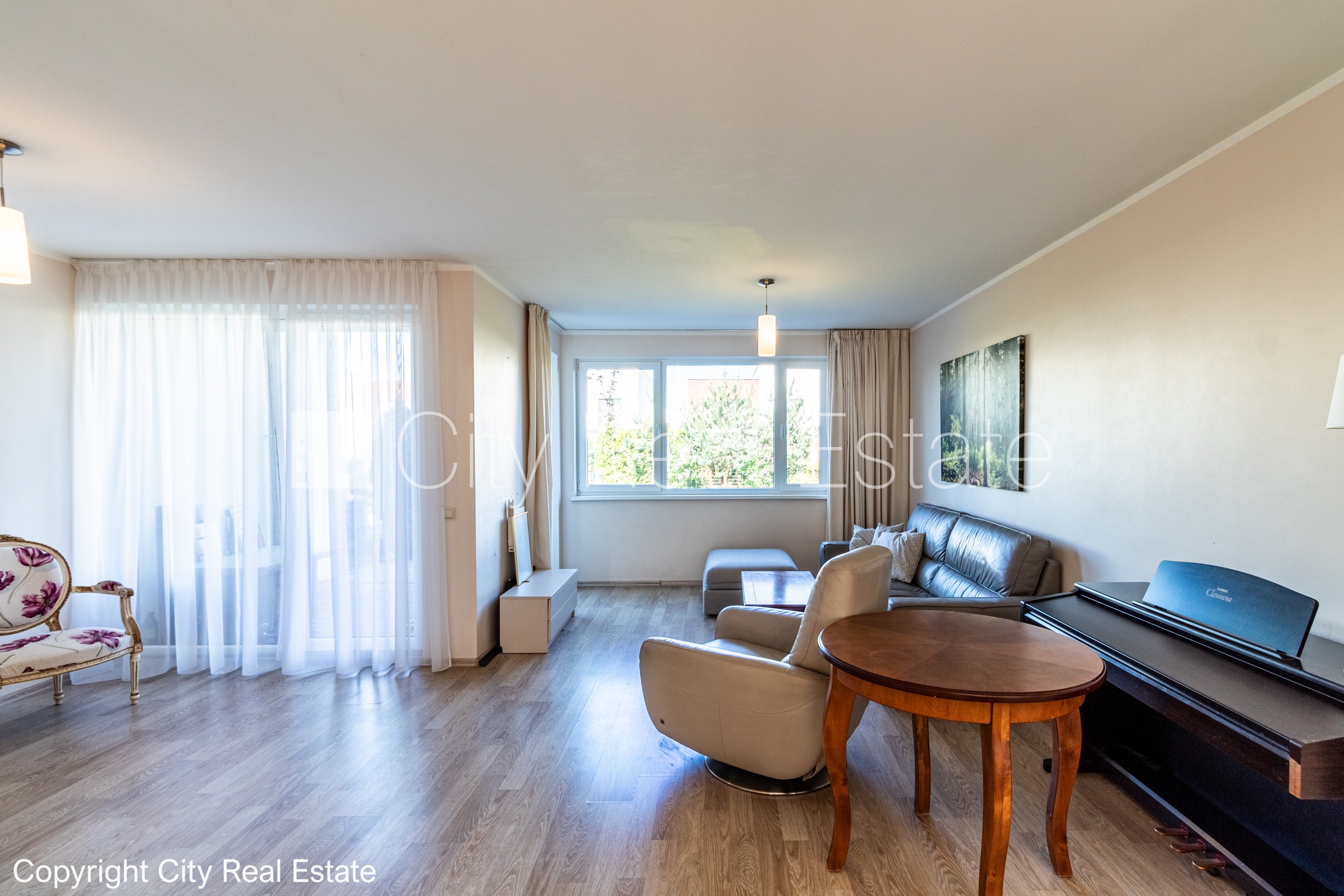 Sludinājumi. Rindu māja, apsaimniekošanas maksa mēnesī 100 EUR, labiekārtota apzaļumota teritorija, labiekārtots Cena: 1700 EUR/mēn Foto #4