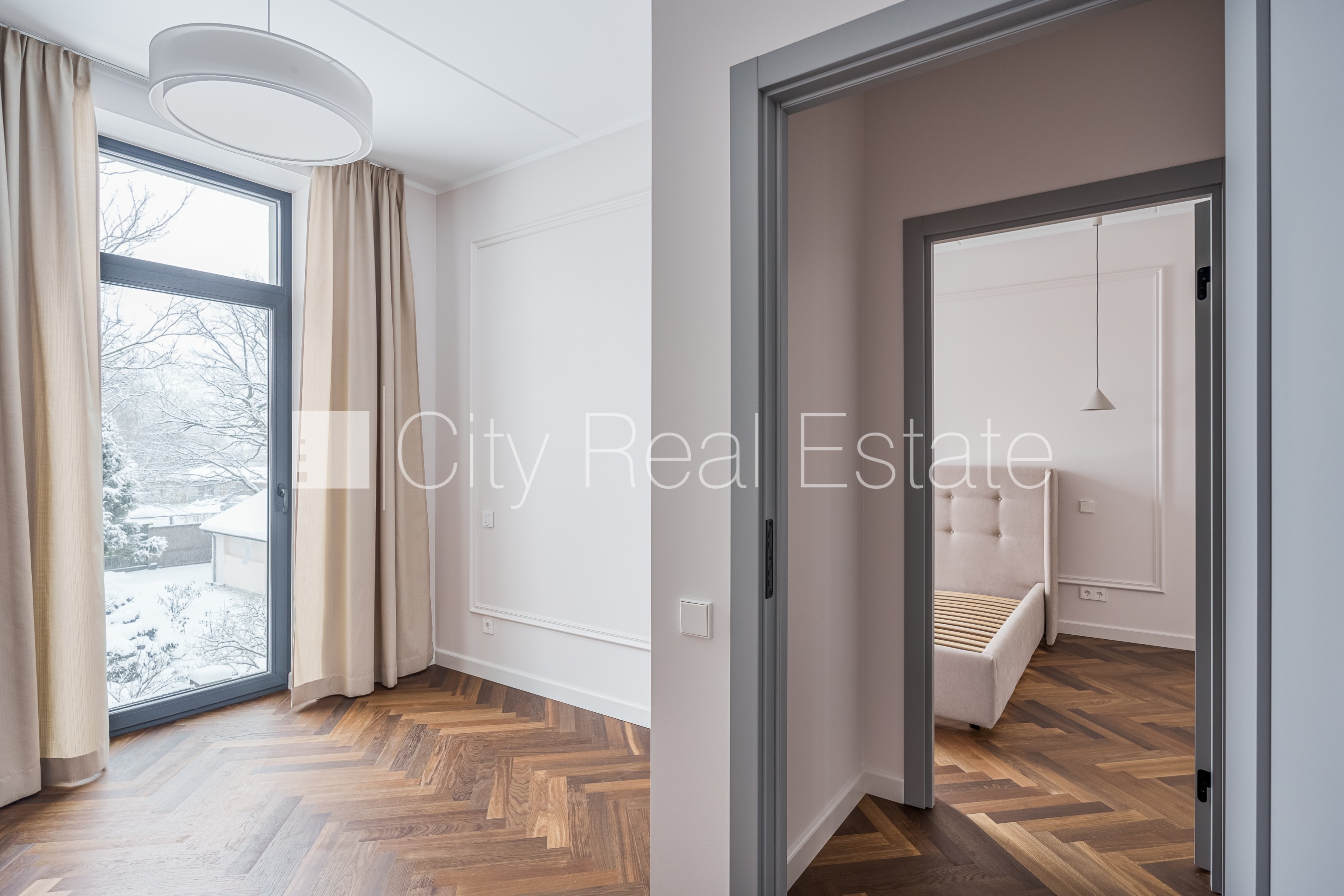 Sludinājumi. Rindu māja, jaunceltne, dzīvokļu skaits ēkā  5 gab., slēgts pagalms, vieta automašīnai, apzaļumota Cena: 1500 EUR/mēn Foto #18