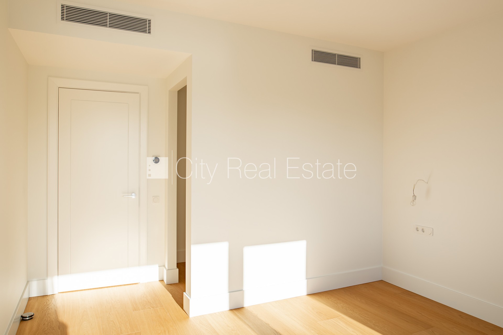 Sludinājumi. Projekts - Lindenholma kvartāls (Lindenholmas dzīvojamais kvartāls), jaunceltne, zaļā teritorija, Cena: 2150 EUR/mēn Foto #7