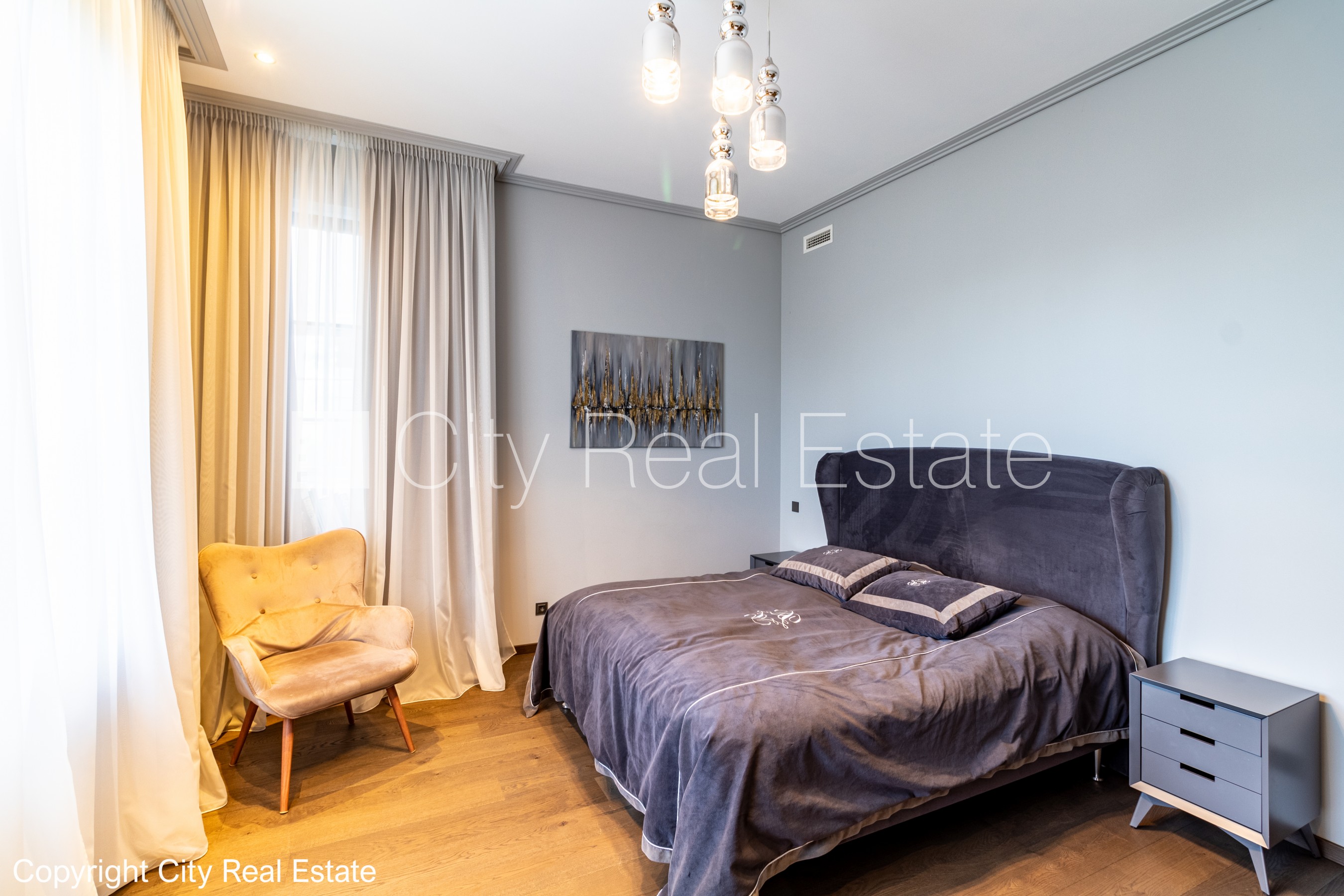 Sludinājumi. Privātmāja, labiekārtota apzaļumota teritorija, labiekārtots apzaļumots pagalms 2840 m2, iežogota Cena: 990000 EUR Foto #14