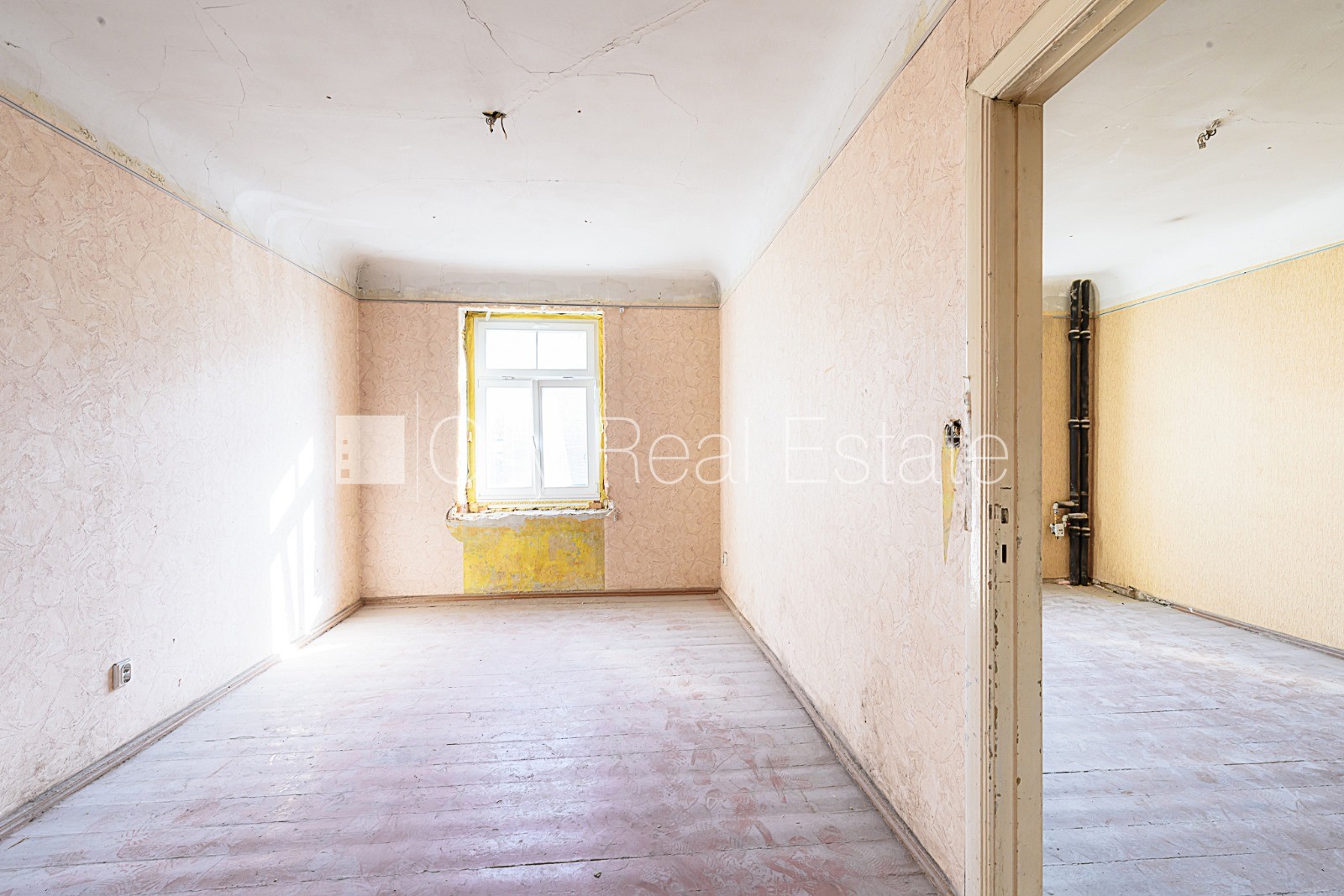 Объявление. Домовладение, реновированный дом, благоустроенный озеленённый двор, в доме новая електроинсталяция, Цена: 88570 EUR Foto #8