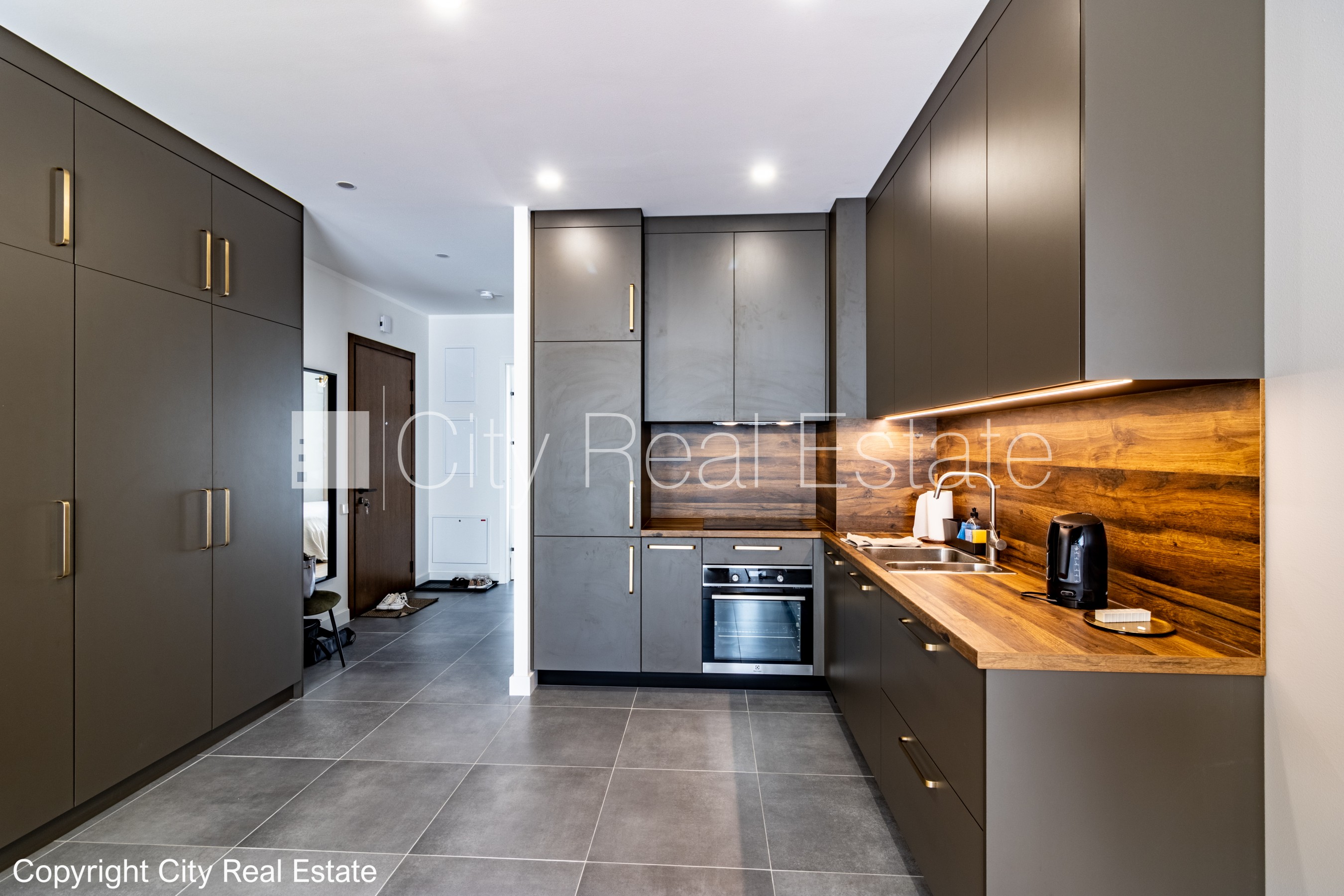 Sludinājumi. Jaunceltne, energo efektīva māja, labiekārtota apzaļumota teritorija, pagalmā bērnu spēļu laukums, Cena: 208000 EUR Foto #3