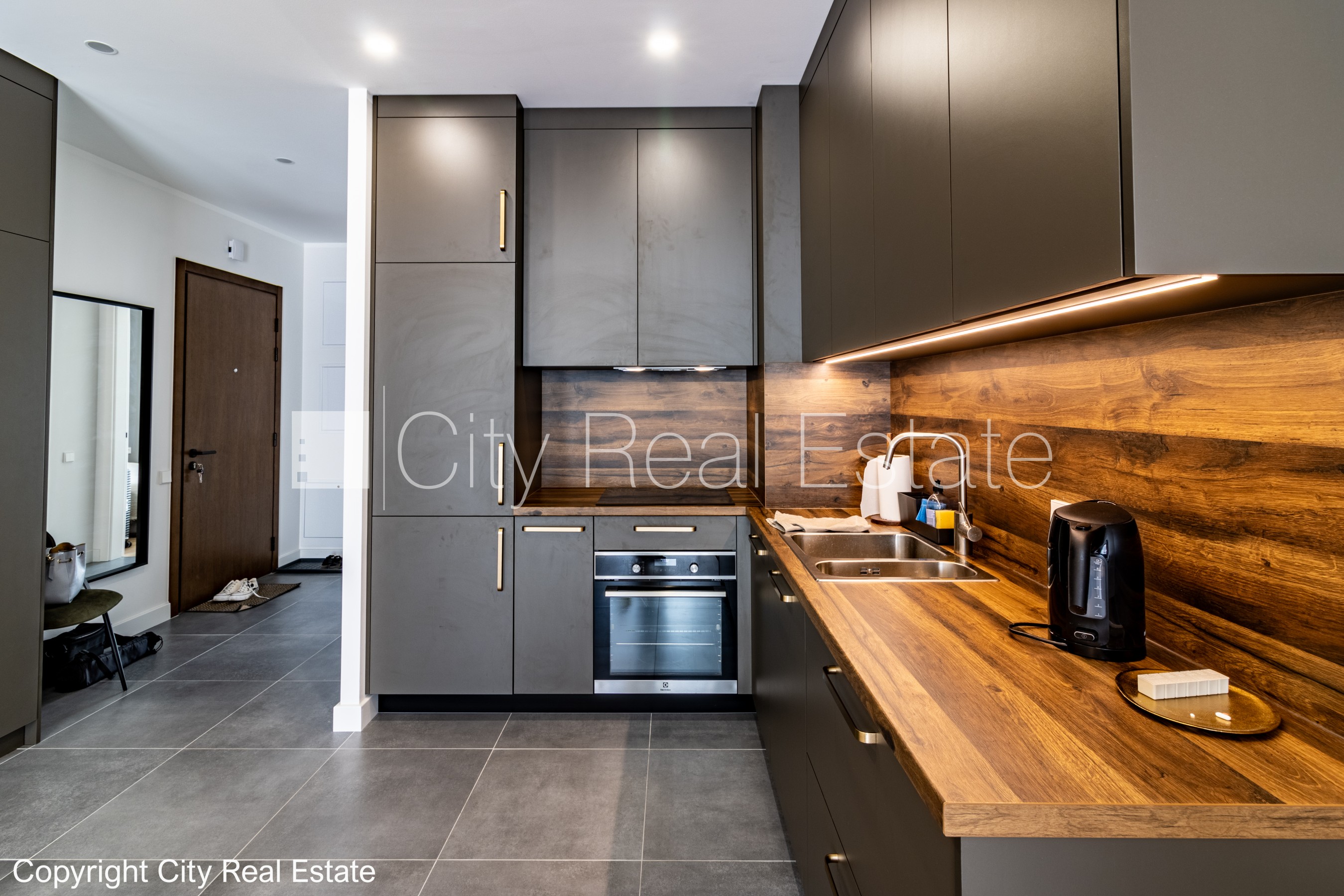 Sludinājumi. Jaunceltne, energo efektīva māja, labiekārtota apzaļumota teritorija, pagalmā bērnu spēļu laukums, Cena: 208000 EUR Foto #2