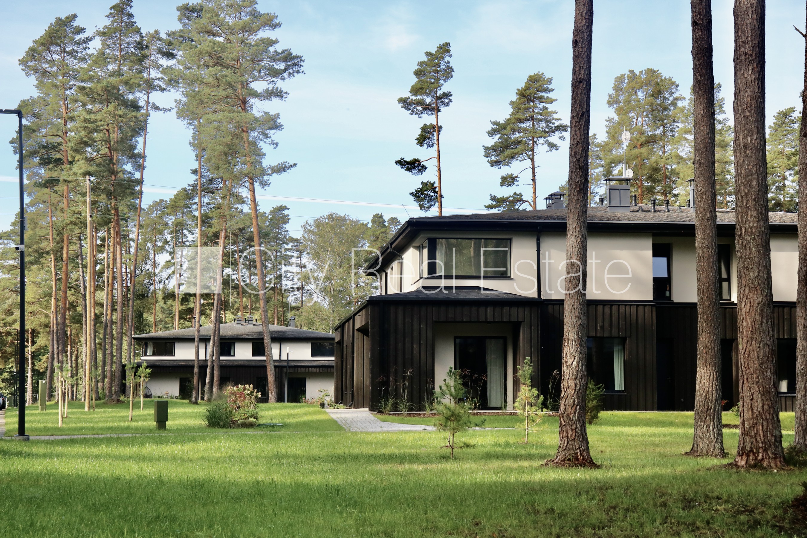 Sludinājumi. Privātmāja, energo efektīva māja, labiekārtota apzaļumota teritorija, slēgta teritorija, vieta Cena: 1250 EUR/mēn Foto #20