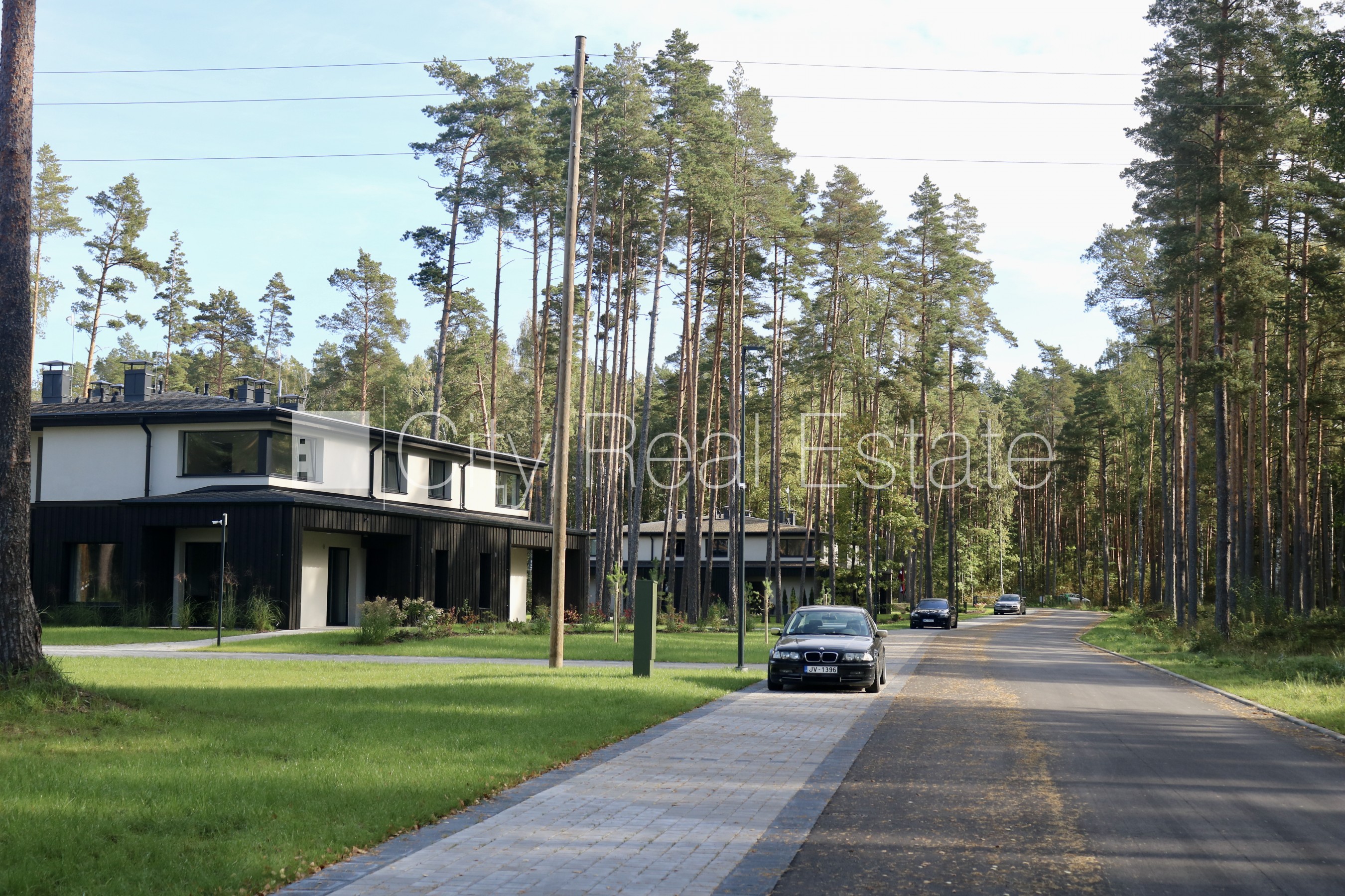 Sludinājumi. Privātmāja, energo efektīva māja, labiekārtota apzaļumota teritorija, slēgta teritorija, vieta Cena: 1250 EUR/mēn Foto #21