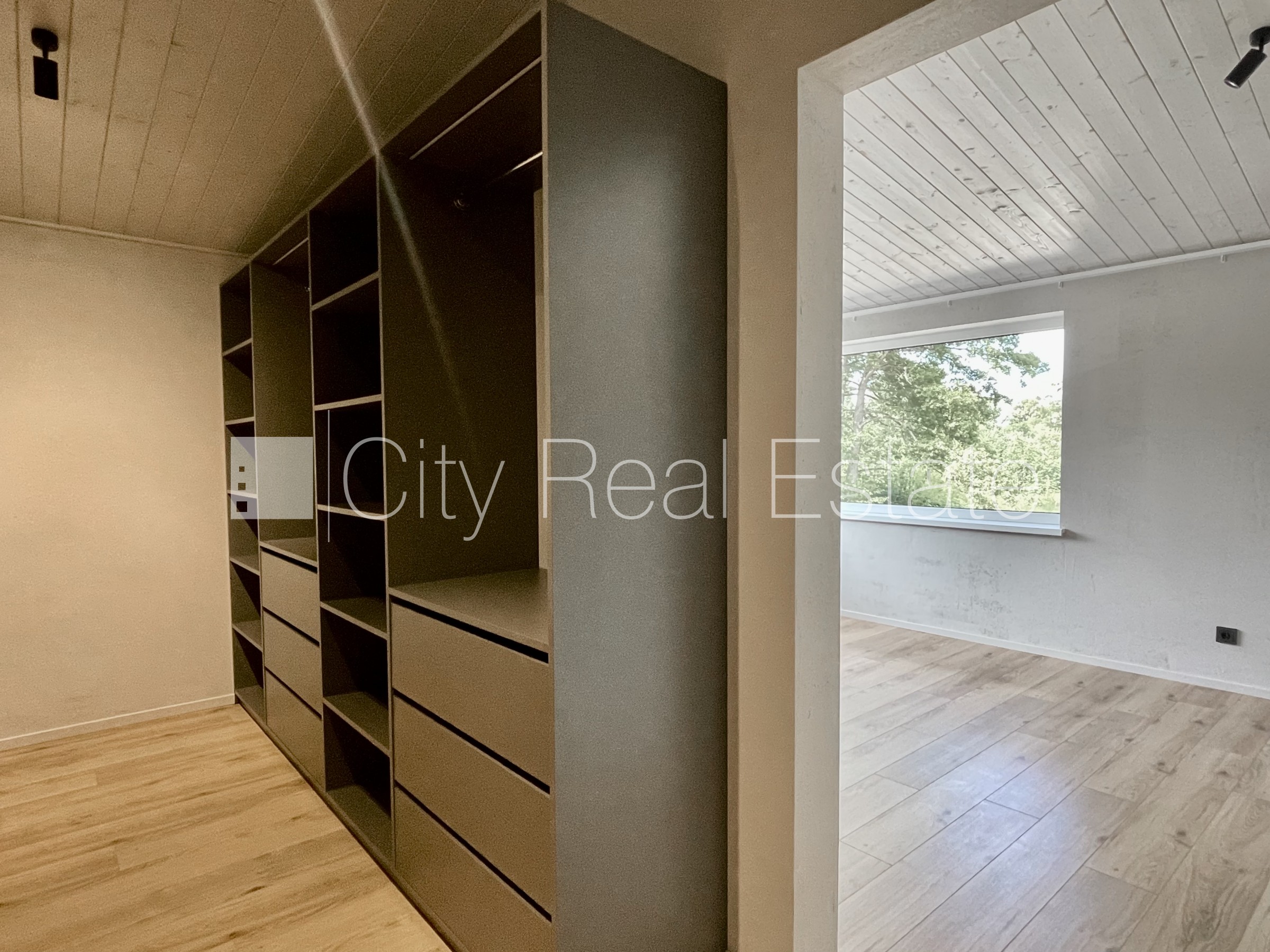 Sludinājumi. Privātmāja, energo efektīva māja, labiekārtota apzaļumota teritorija, slēgta teritorija, vieta Cena: 1250 EUR/mēn Foto #6