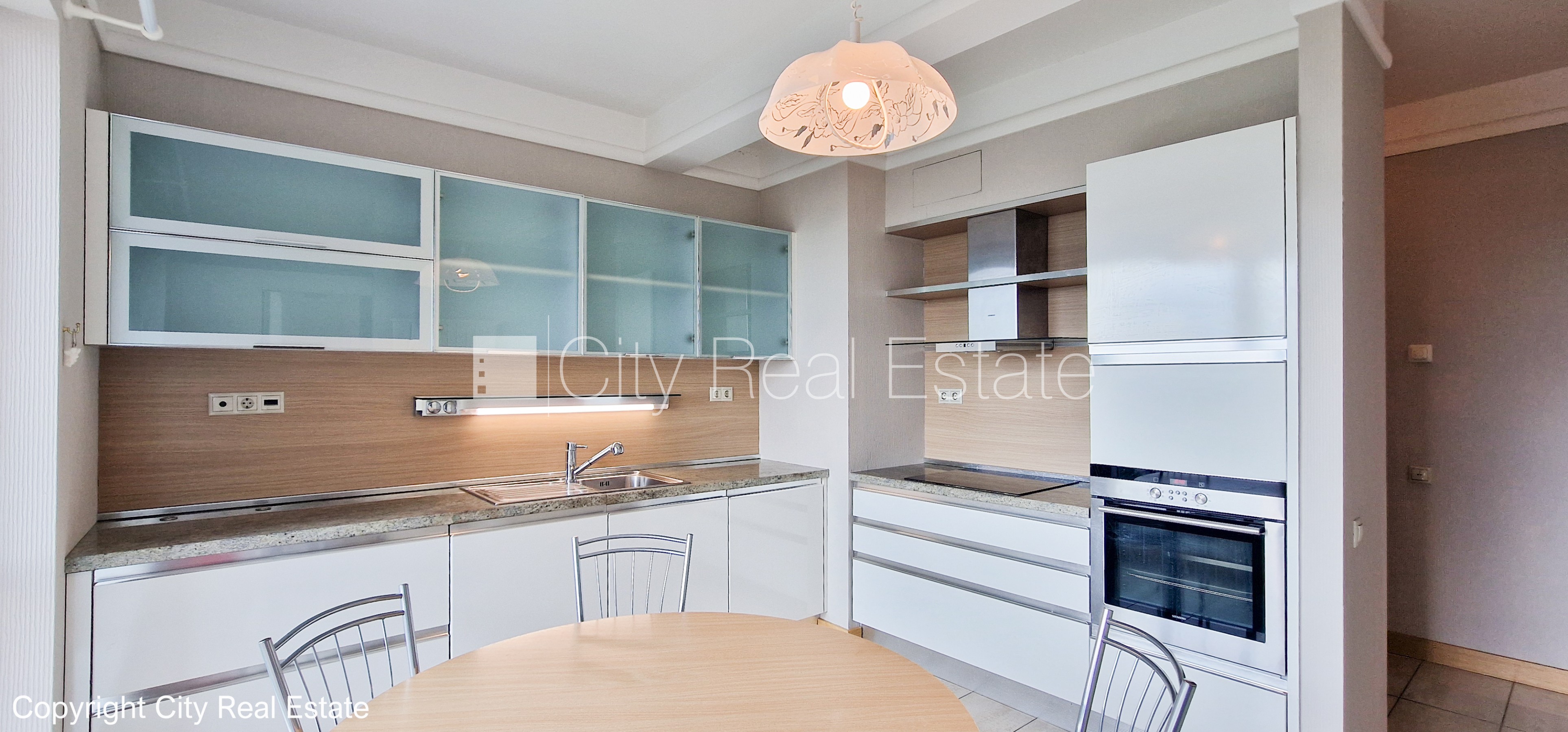 Sludinājumi. Projekts - Panorama Plaza, jaunceltne, pagalma ēka, labiekārtots apzaļumots pagalms, slēgta Cena: 1000 EUR/mēn Foto #17