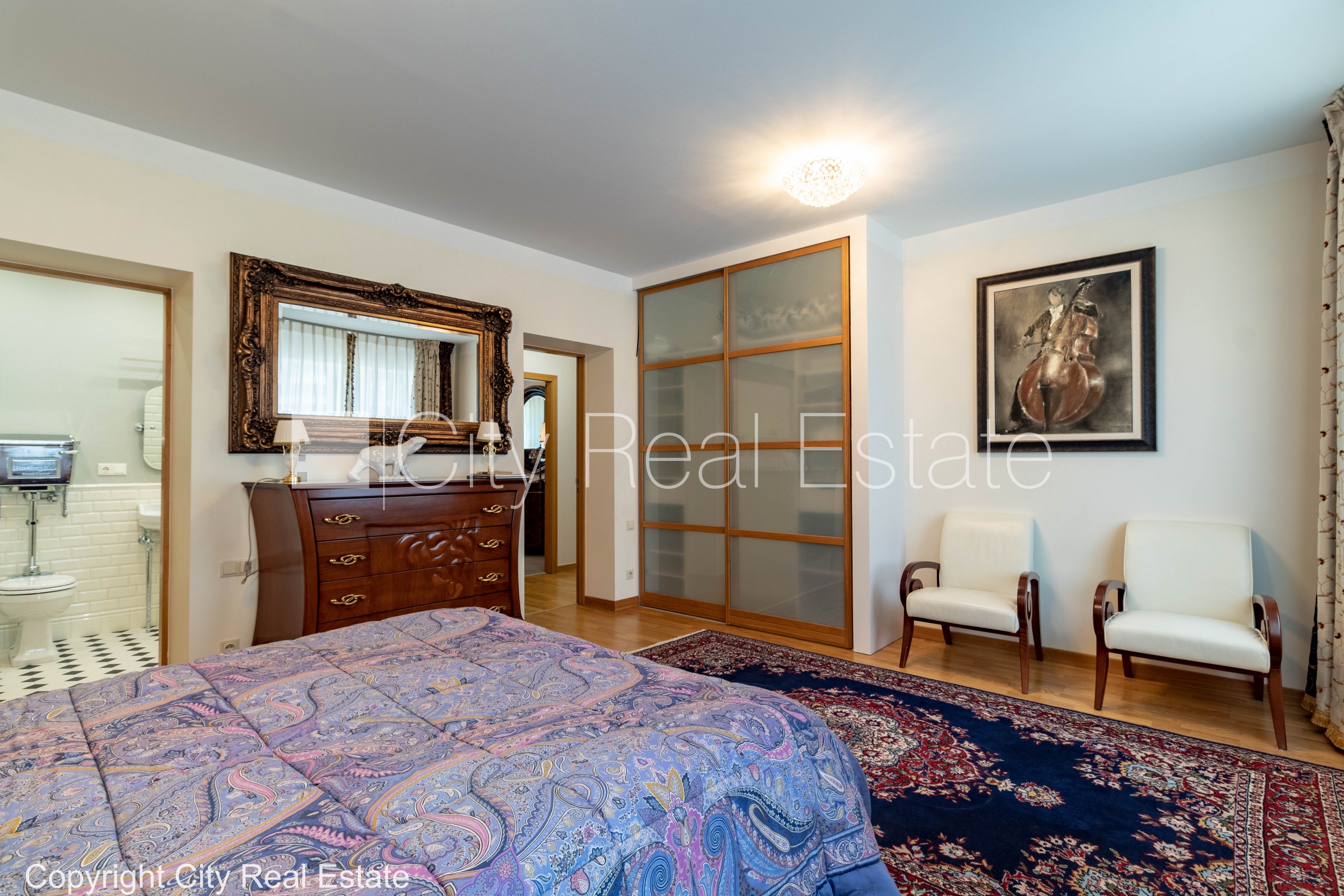 Sludinājumi. Jaunceltne, labiekārtota apzaļumota teritorija, slēgta teritorija, teritorijas iebrauktuves vārti Cena: 2000 EUR/mēn Foto #15