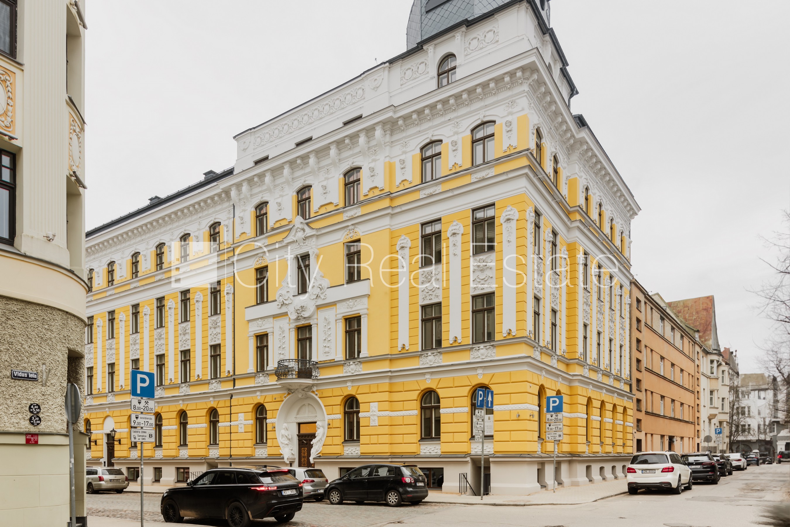 Объявление. Фасадный дом, реновированный дом, установлены солнечные панели , подземная стоянка, вход с улицы и Цена: 2562 EUR/мес. Foto #18