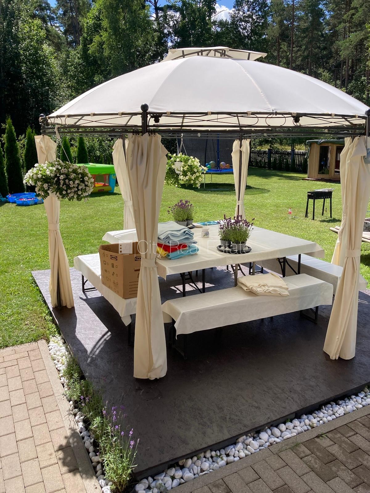 Sludinājumi. Projekts - Bišulejas, labiekārtota apzaļumota teritorija, bruģēts piebraucamais ceļš, teritorijas Cena: 1500 EUR/mēn Foto #22