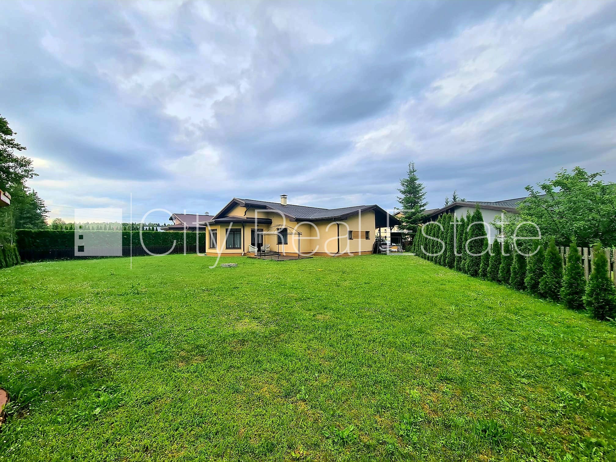 Sludinājumi. Projekts - Bišulejas, labiekārtota apzaļumota teritorija, bruģēts piebraucamais ceļš, teritorijas Cena: 1500 EUR/mēn Foto #3