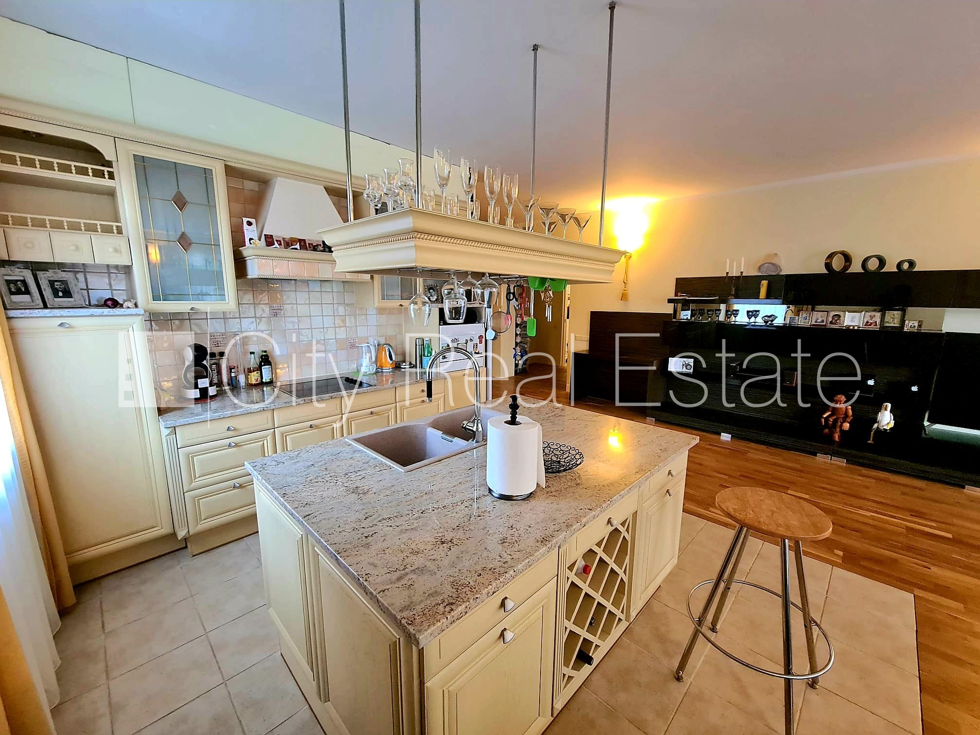 Sludinājumi. Projekts - Bišulejas, labiekārtota apzaļumota teritorija, bruģēts piebraucamais ceļš, teritorijas Cena: 1500 EUR/mēn Foto #6