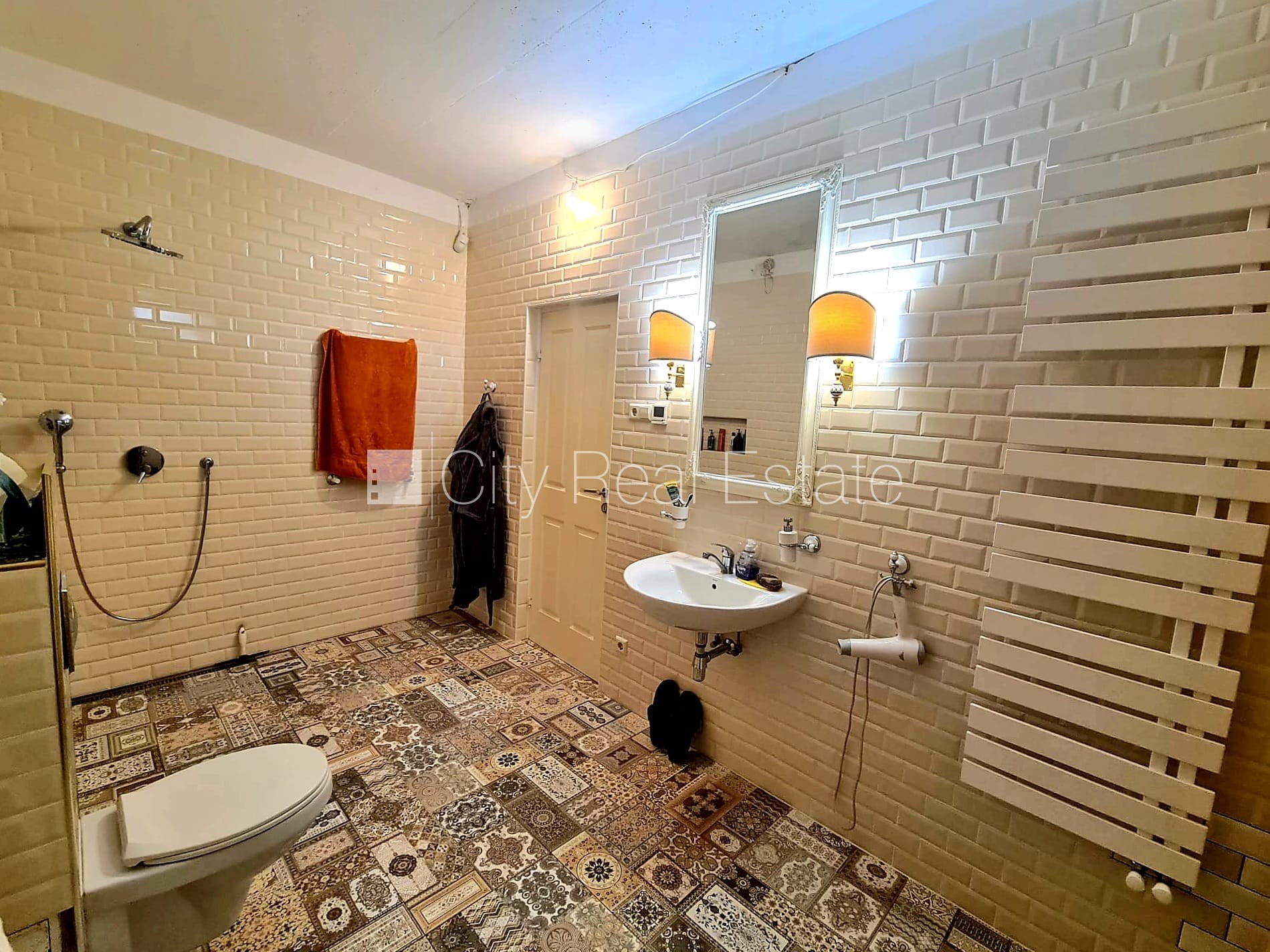 Sludinājumi. Projekts - Bišulejas, labiekārtota apzaļumota teritorija, bruģēts piebraucamais ceļš, teritorijas Cena: 1500 EUR/mēn Foto #20