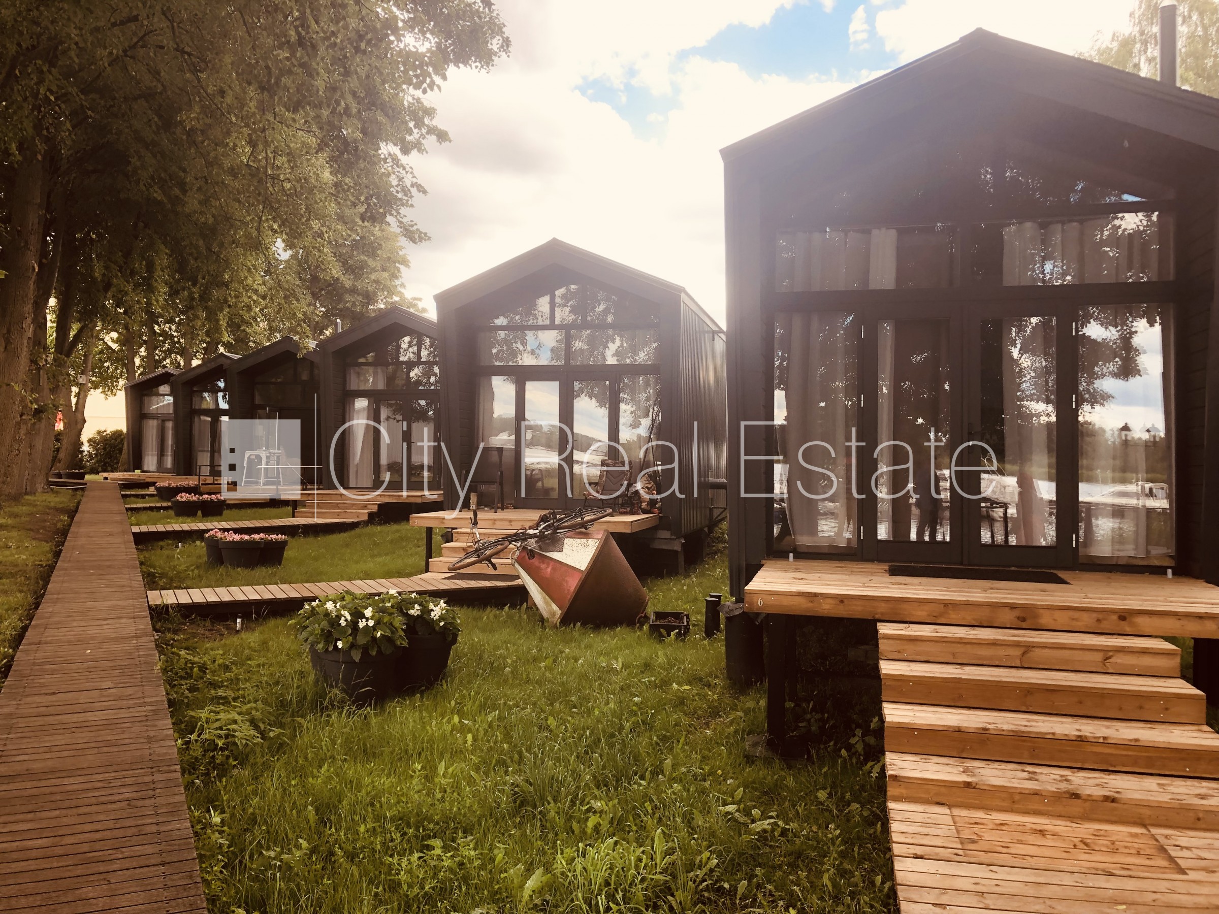 Sludinājumi. Šo dzīvokli izīrē pa diennaktīm (īstermiņa īre), īres cena sludinājumā norādīta par vienu diennakts Cena: 100 EUR/mēn Foto #6