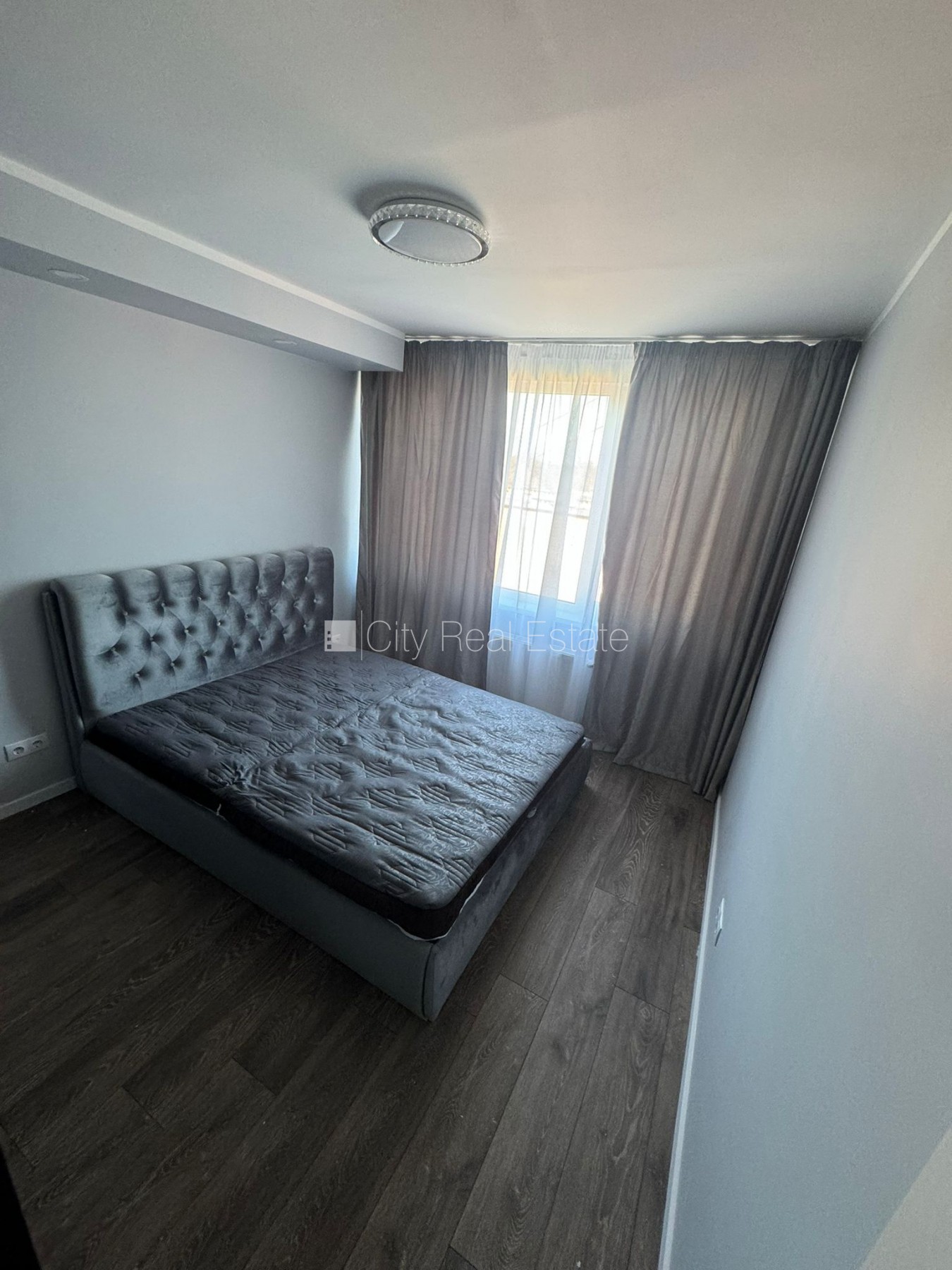 Sludinājumi. Zeme īpašumā, paneļu māja, labiekārtota apzaļumota teritorija, bezmaksas stāvvieta pagalmā, kāpņu Cena: 24000 EUR Foto #6