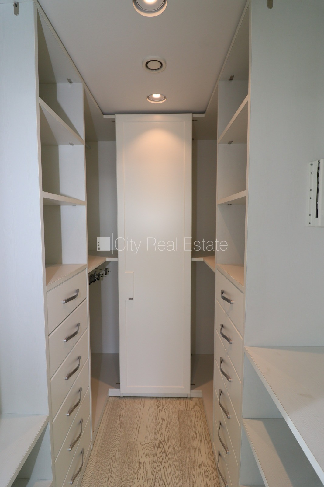 Sludinājumi. Projekts - Skanstes Virsotnes, jaunceltne, labiekārtota apzaļumota teritorija, pazemes Cena: 3500 EUR/mēn Foto #21