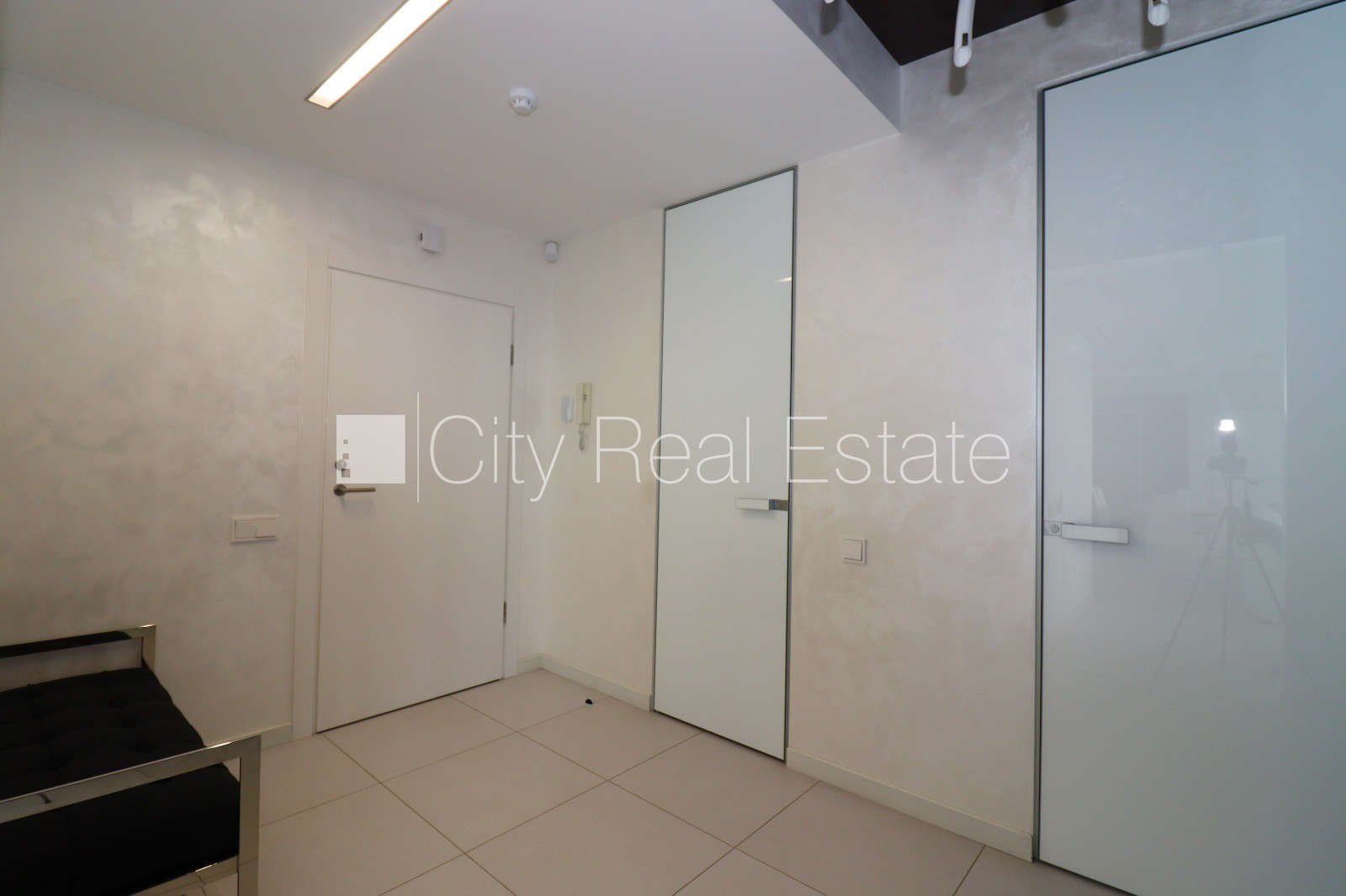 Sludinājumi. Projekts - Skanstes Virsotnes, jaunceltne, labiekārtota apzaļumota teritorija, pazemes Cena: 3500 EUR/mēn Foto #23