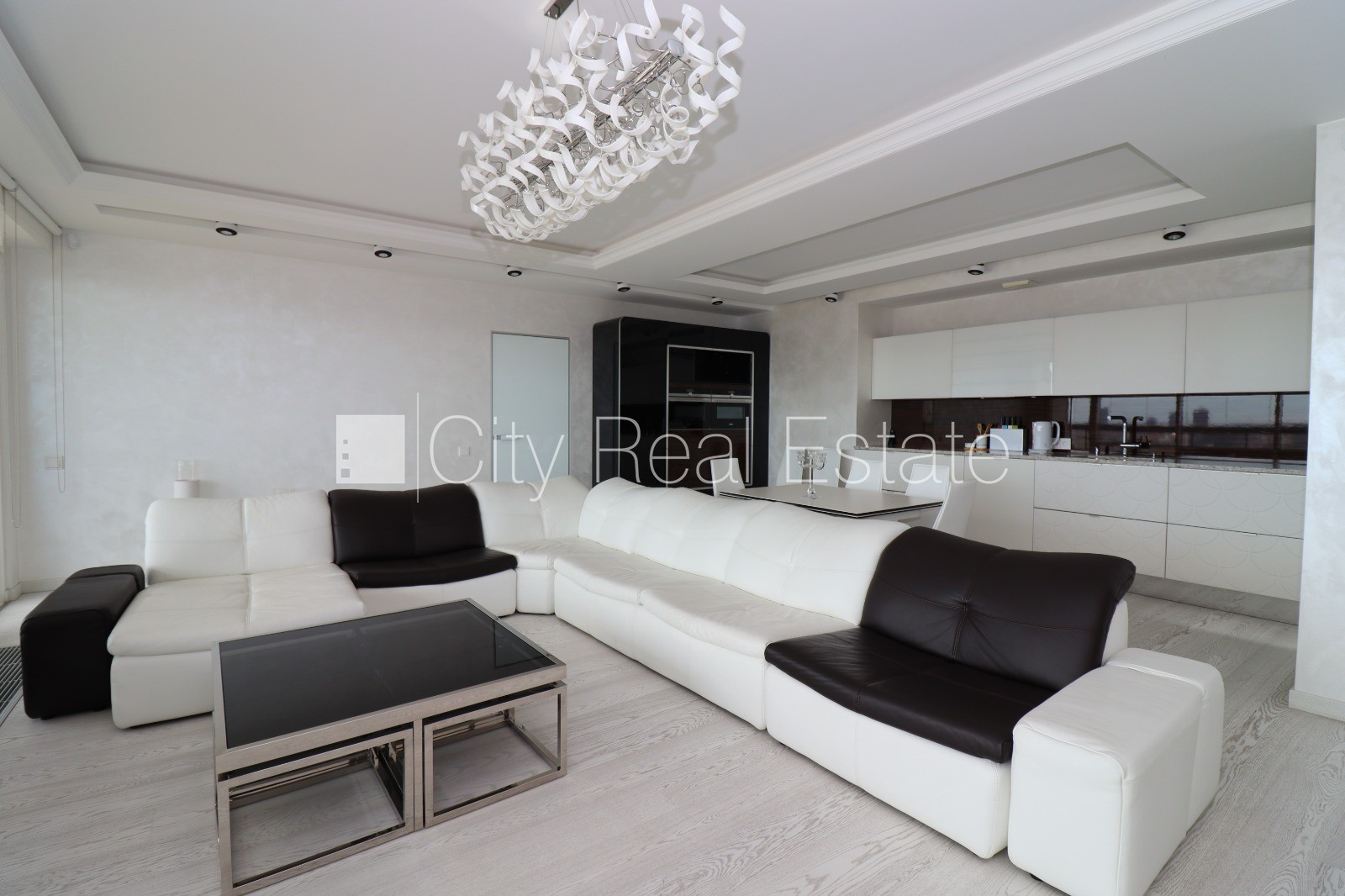 Sludinājumi. Projekts - Skanstes Virsotnes, jaunceltne, labiekārtota apzaļumota teritorija, pazemes Cena: 3500 EUR/mēn Foto #6