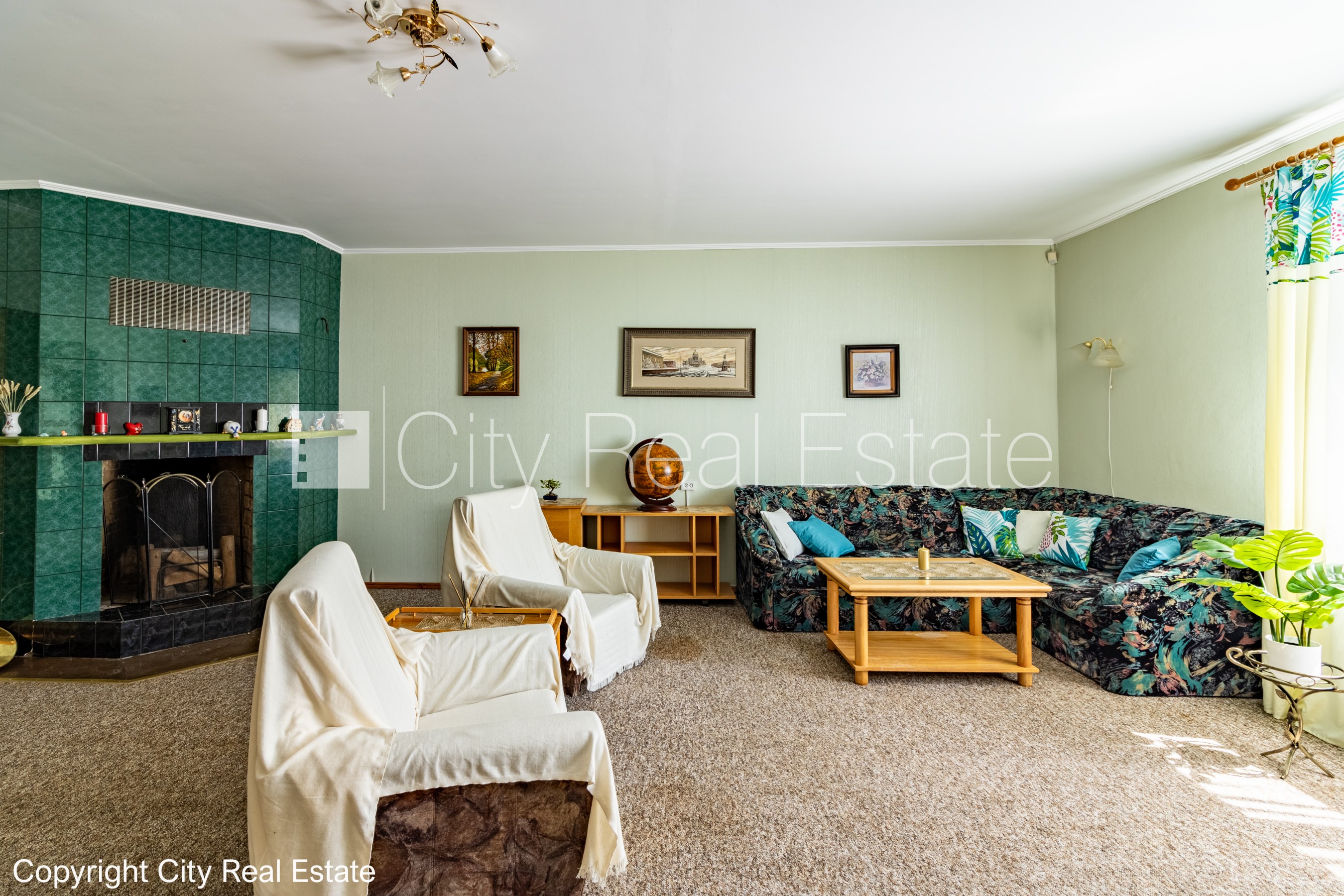 Sludinājumi. Privātmāja, zaļā teritorija 2600 m2, slēgts pagalms, vieta automašīnai, baseins 12.5 m2, krievu Cena: 1800 EUR/mēn Foto #12