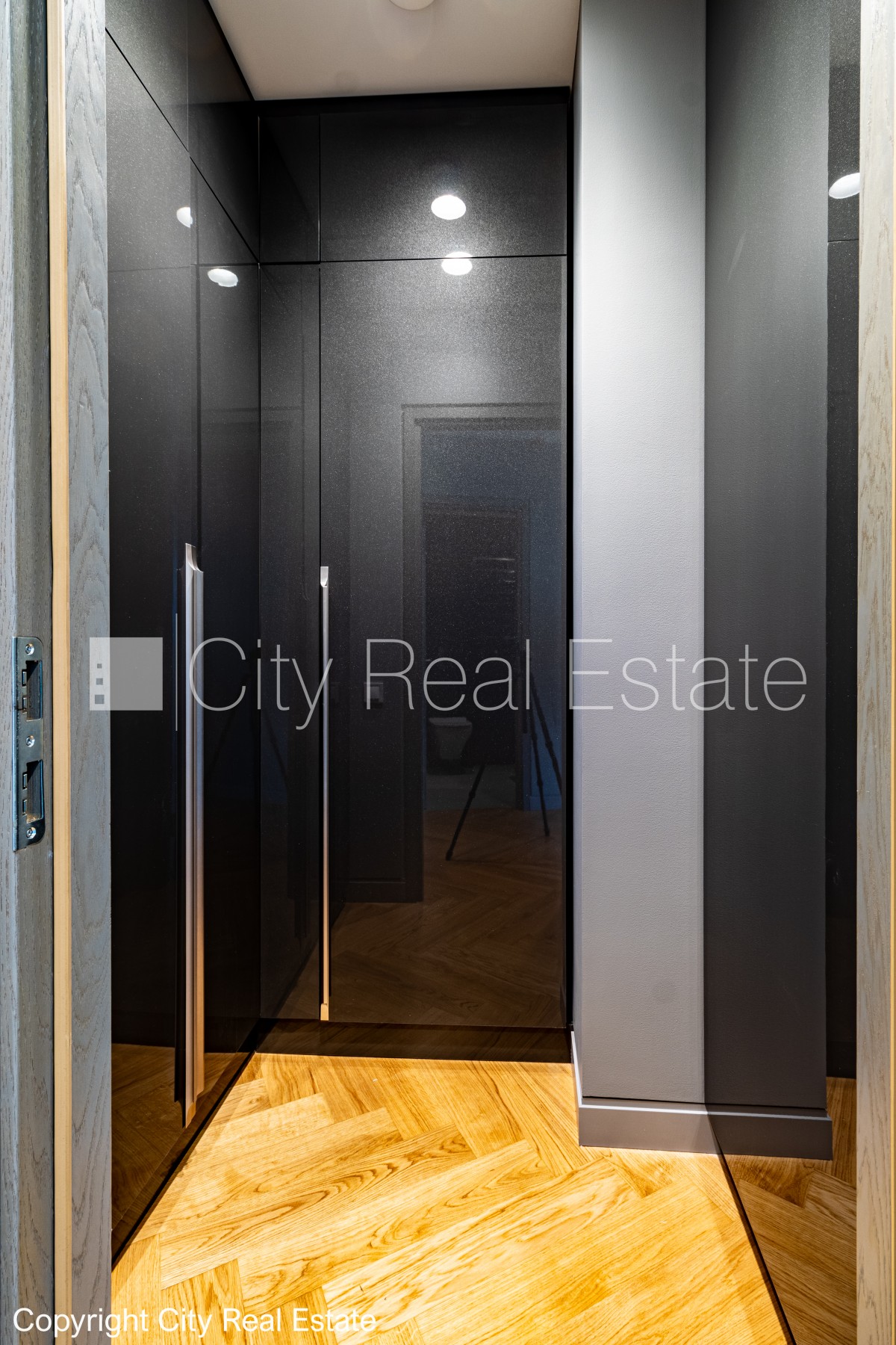 Sludinājumi. Projekts - Zunda Towers, jaunceltne, fasādes māja, viena kvadrātmetra apsaimniekošanas maksa mēnesī Cena: 1627 EUR/mēn Foto #15