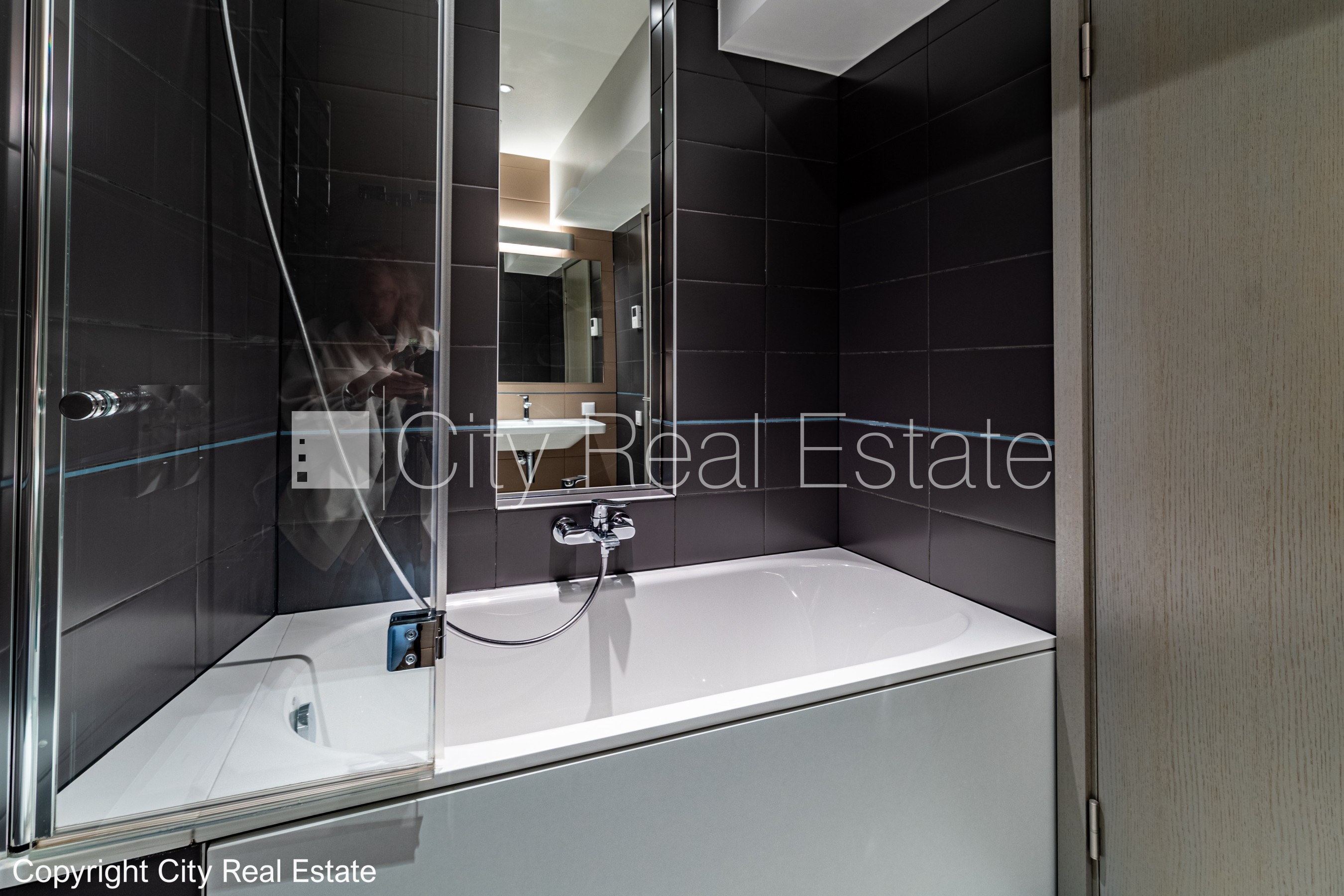 Sludinājumi. Projekts - Zunda Towers, jaunceltne, fasādes māja, viena kvadrātmetra apsaimniekošanas maksa mēnesī Cena: 1409 EUR/mēn Foto #15