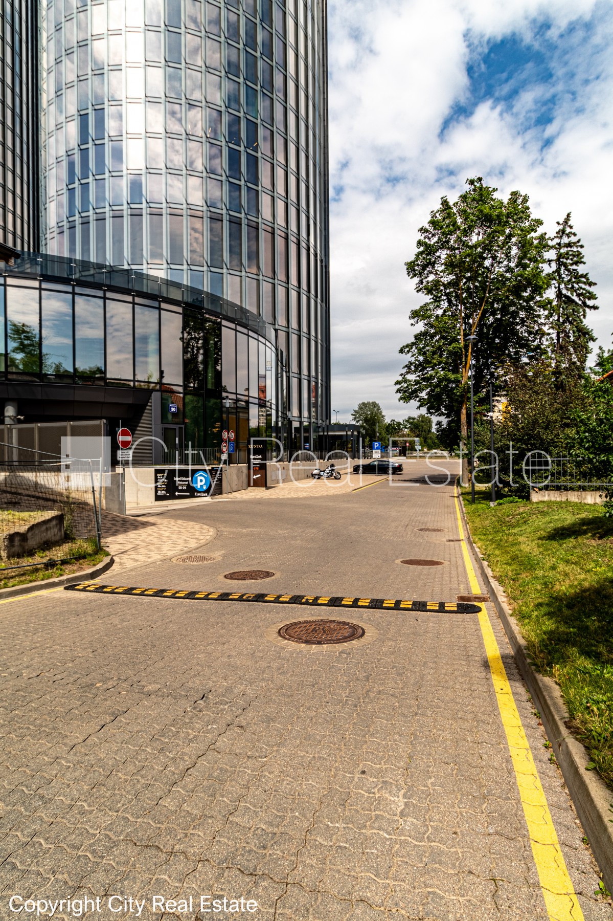 Sludinājumi. Projekts - Zunda Towers, jaunceltne, viena kvadrātmetra apsaimniekošanas maksa mēnesī  3,6 EUR, Cena: 2590 EUR/mēn Foto #21