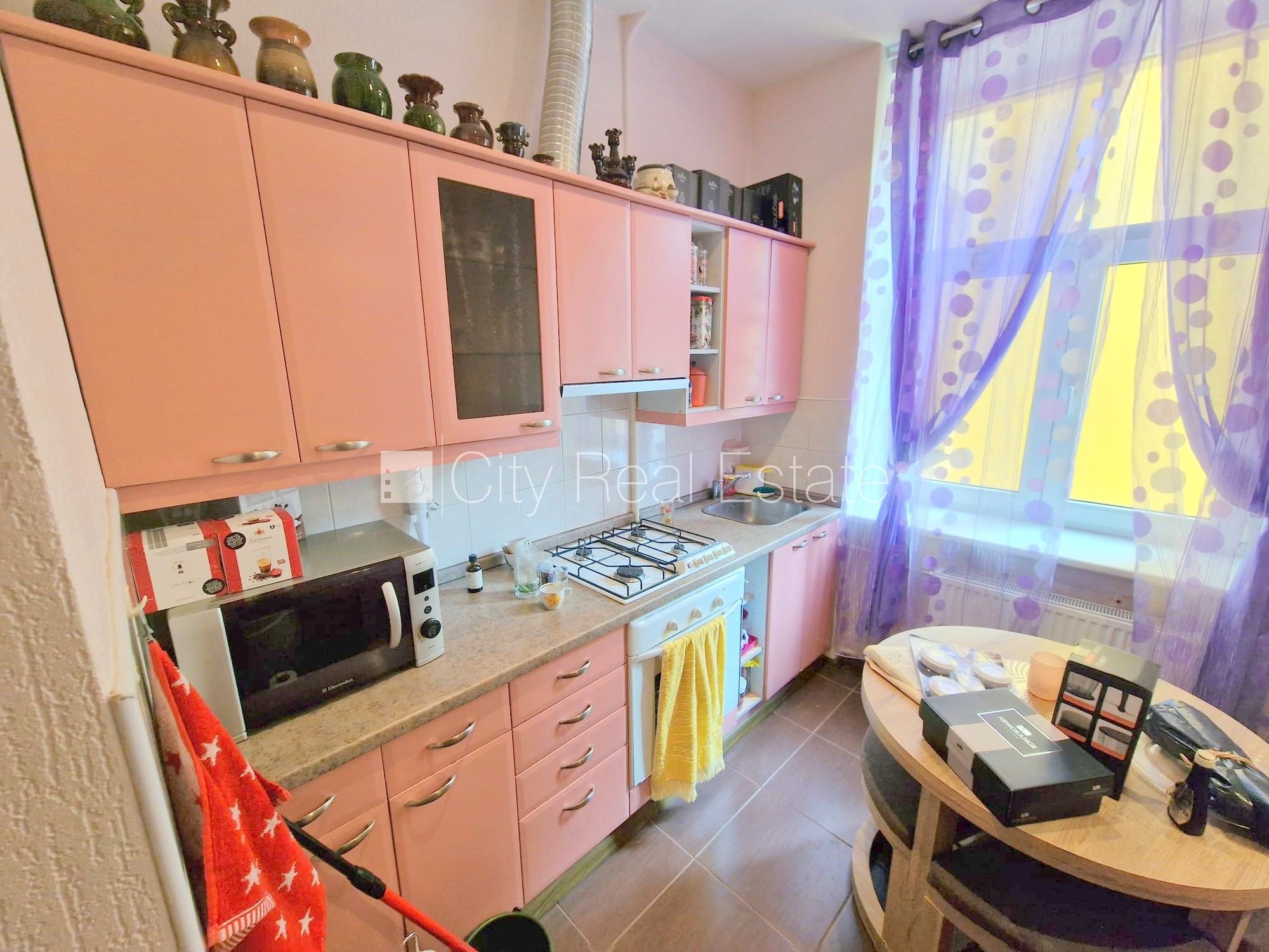 Sludinājumi. Zeme īpašumā, pagalma ēka, renovēta māja, slēgts pagalms, ieeja no ielas un pagalma, kāpņu telpa Cena: 85000 EUR Foto #17