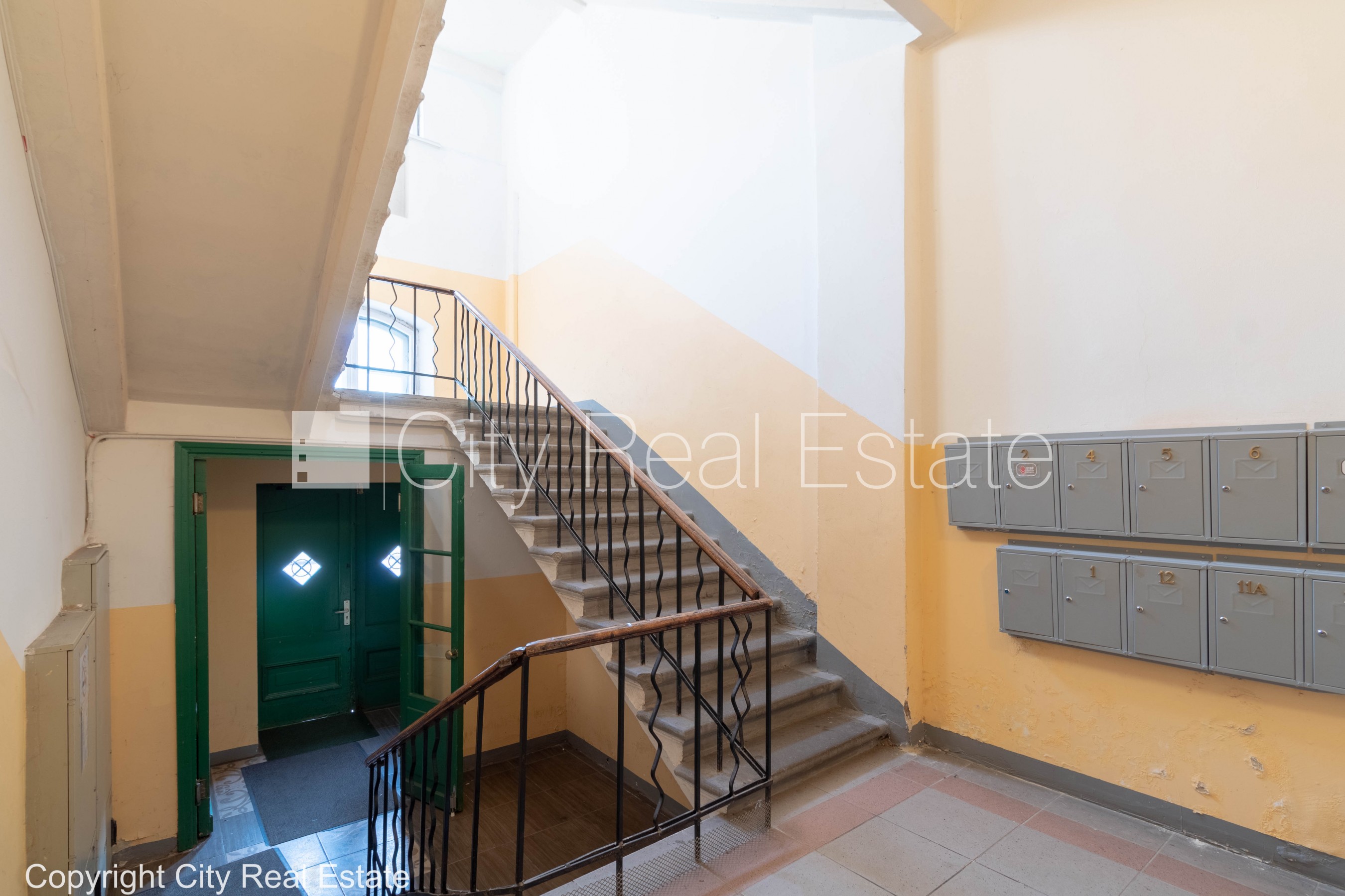 Sludinājumi. Fasādes māja, renovēta māja, ieeja no ielas, logi vērsti uz ielas pusi, istabas izolētas 2 gab., Cena: 1000 EUR/mēn Foto #23