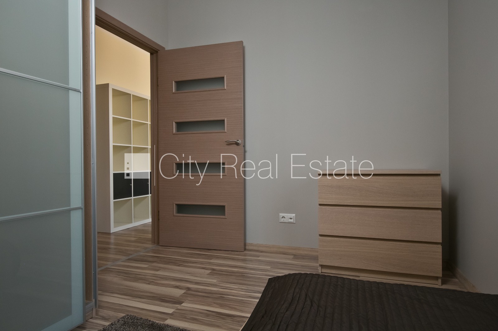 Sludinājumi. Fasādes māja, renovēta māja, slēgts pagalms, kāpņu telpa pēc kosmētiskā remonta, istabas izolētas 1 Cena: 550 EUR/mēn Foto #6