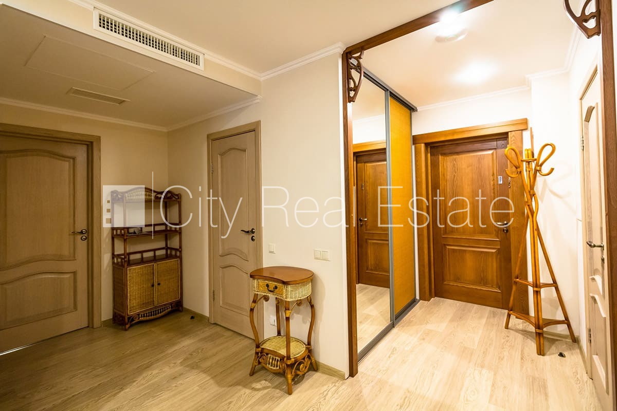 Sludinājumi. Projekts - Villa Alvine, jaunceltne, labiekārtota apzaļumota teritorija, slēgts pagalms, iespēja Cena: 1350 EUR/mēn Foto #7