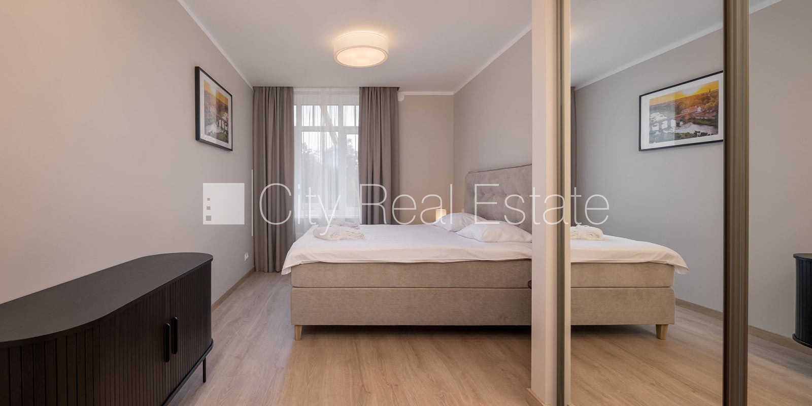 Sludinājumi. Jaunceltne, fasādes māja, labiekārtota apzaļumota teritorija, pazemes autostāvvieta, apzaļumota Cena: 2200 EUR/mēn Foto #14