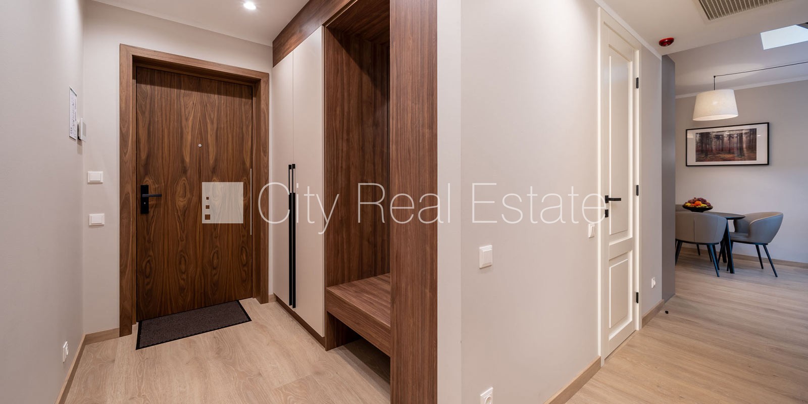 Sludinājumi. Jaunceltne, fasādes māja, labiekārtota apzaļumota teritorija, pazemes autostāvvieta, apzaļumota Cena: 2200 EUR/mēn Foto #21