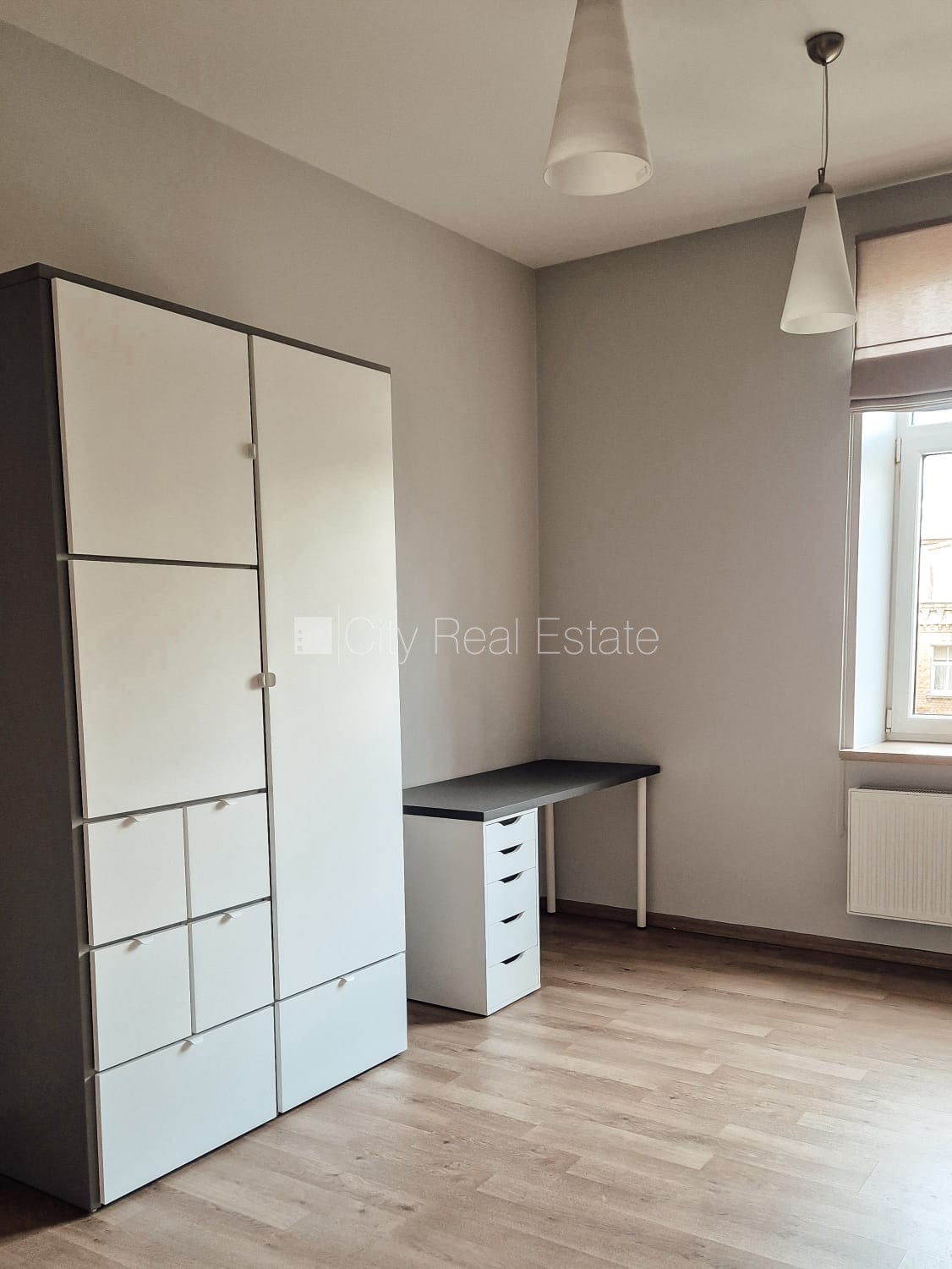 Sludinājumi. Fasādes māja, slēgts pagalms, ieeja no ielas, logi vērsti mājas abās pusēs, istabas izolētas 3 Cena: 295000 EUR Foto #19