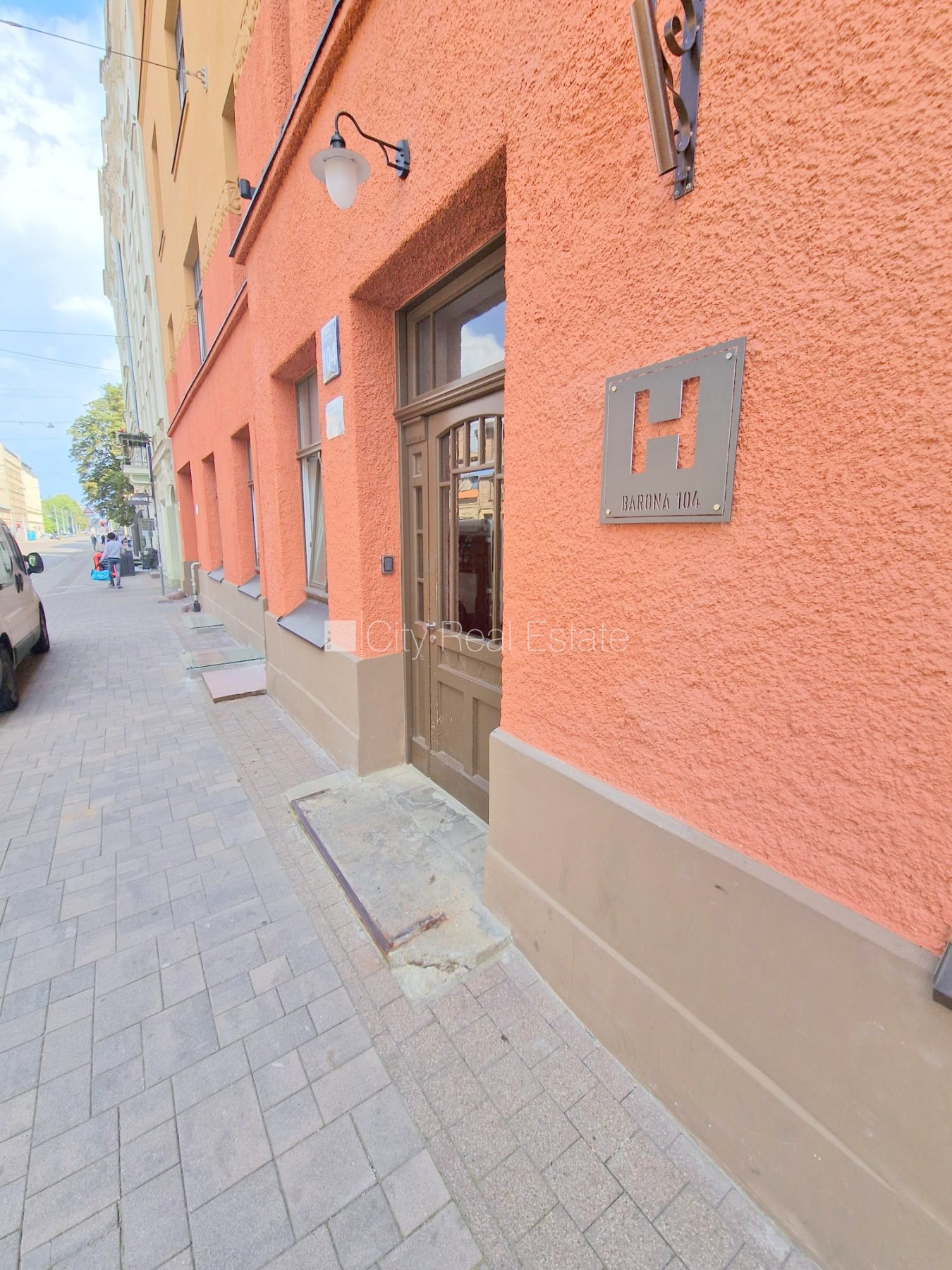 Sludinājumi. Fasādes māja, renovēta māja, slēgts pagalms, ieeja no ielas un pagalma, ir lifts, kāpņu telpa pēc Cena: 390 EUR/mēn Foto #16