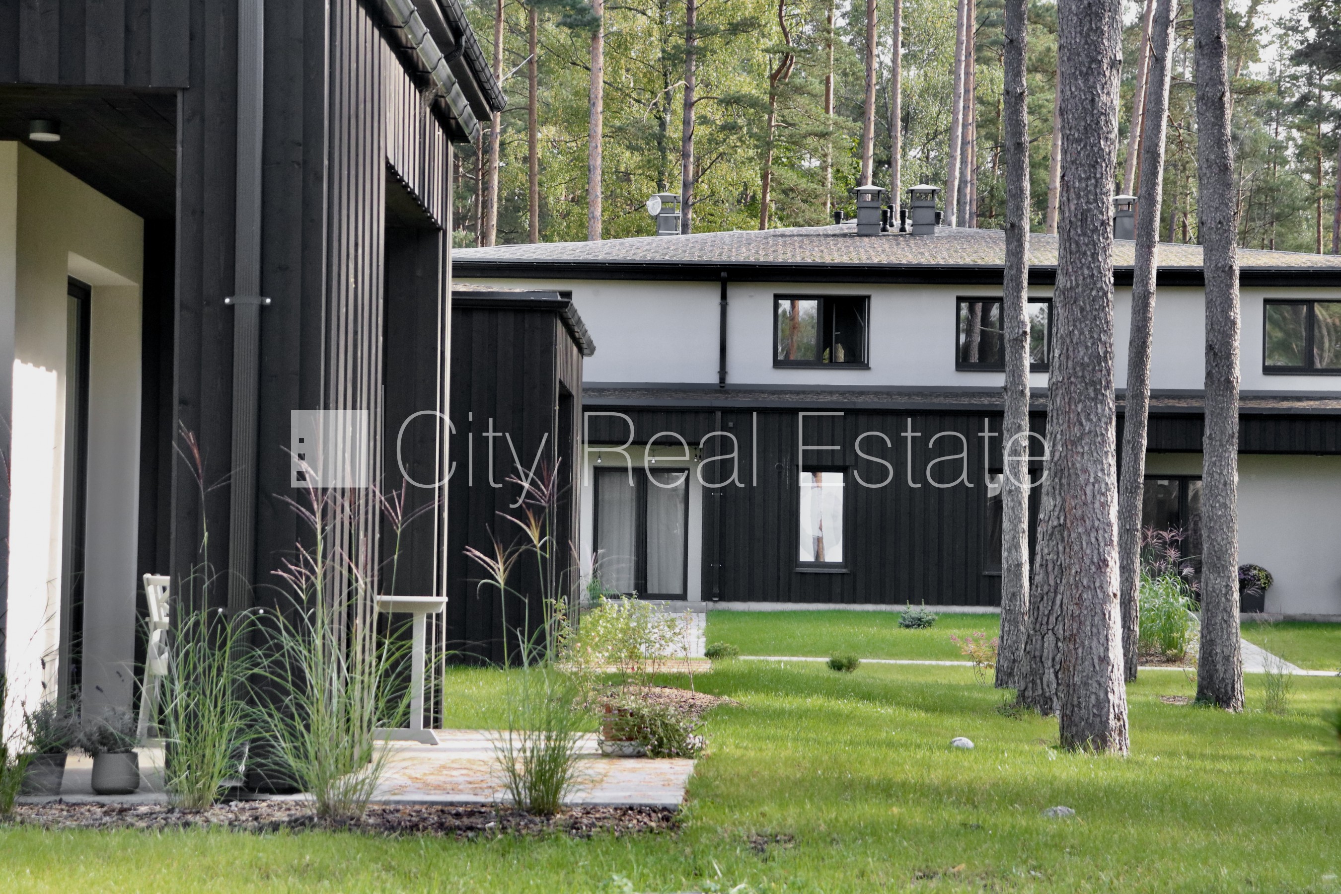 Sludinājumi. Privātmāja, energo efektīva māja, labiekārtota apzaļumota teritorija, slēgta teritorija, vieta Cena: 1250 EUR/mēn Foto #10