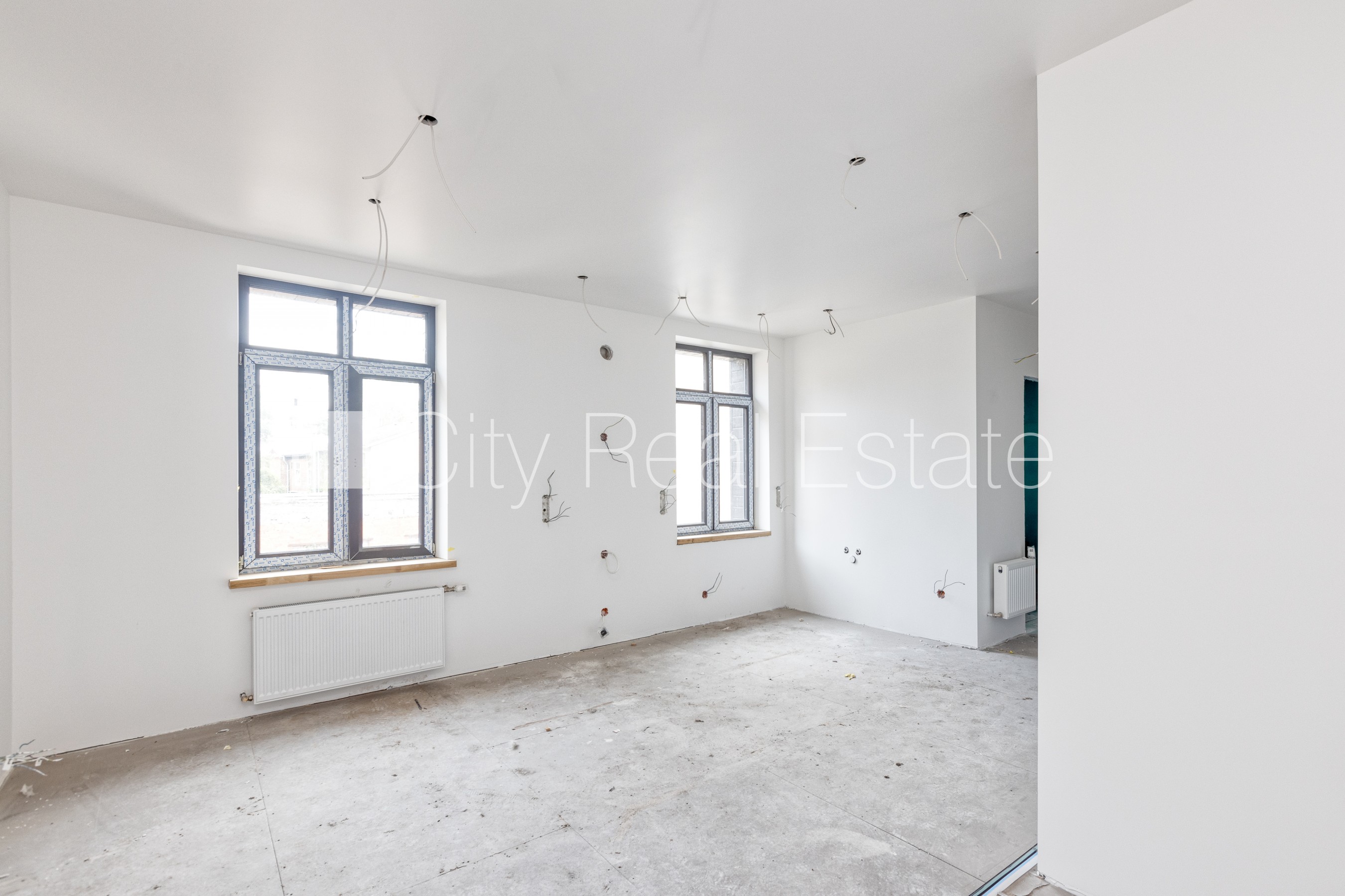 Sludinājumi. Fasādes māja, renovēta māja, energo efektīva māja, labiekārtota apzaļumota teritorija, slēgta Cena: 110400 EUR Foto #5