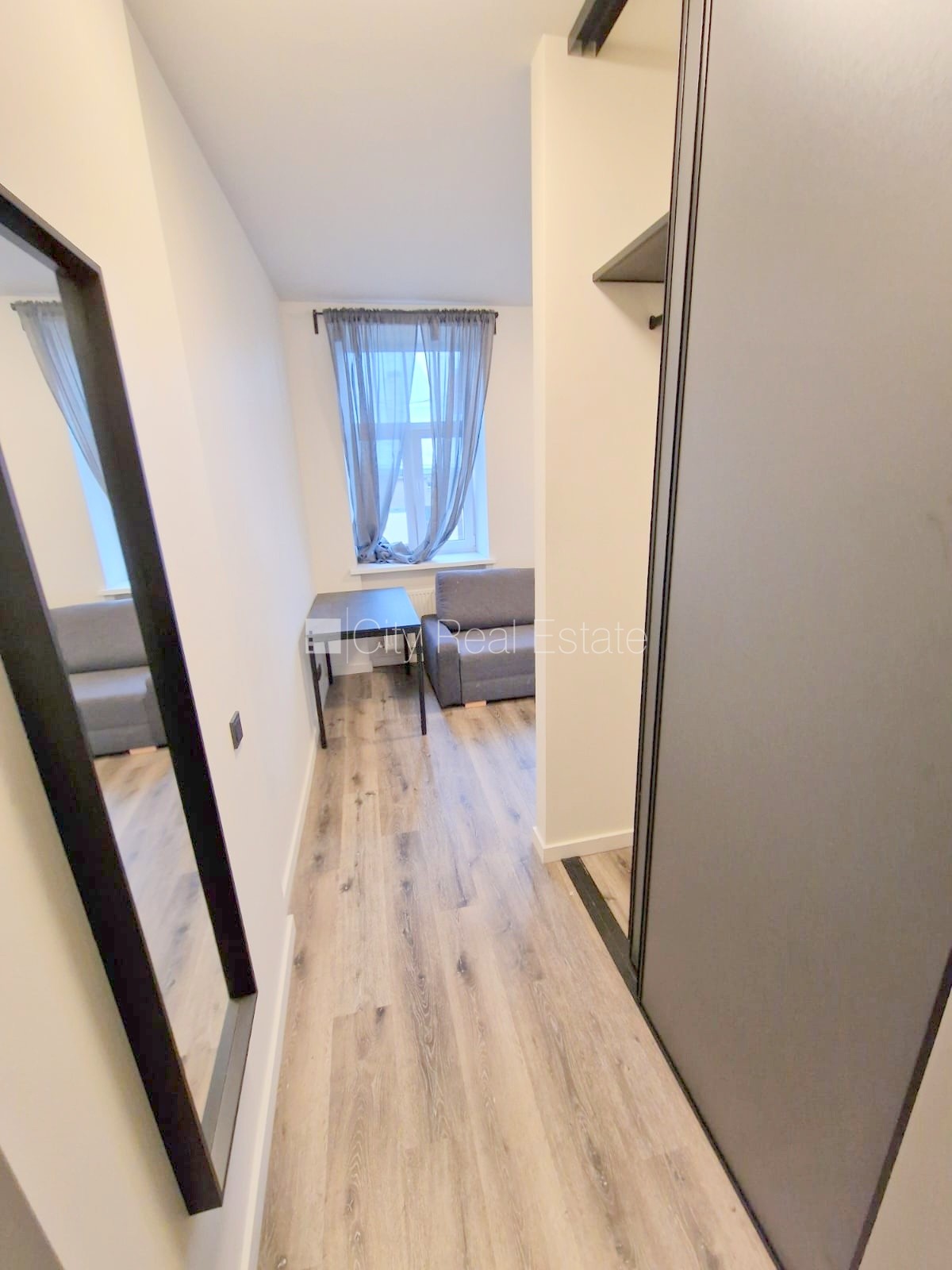 Объявление. Здание во дворе, реновированный дом, закрытый двор, охраняемый двор, вход с улицы и со двора, Цена: 330 EUR/мес. Foto #9